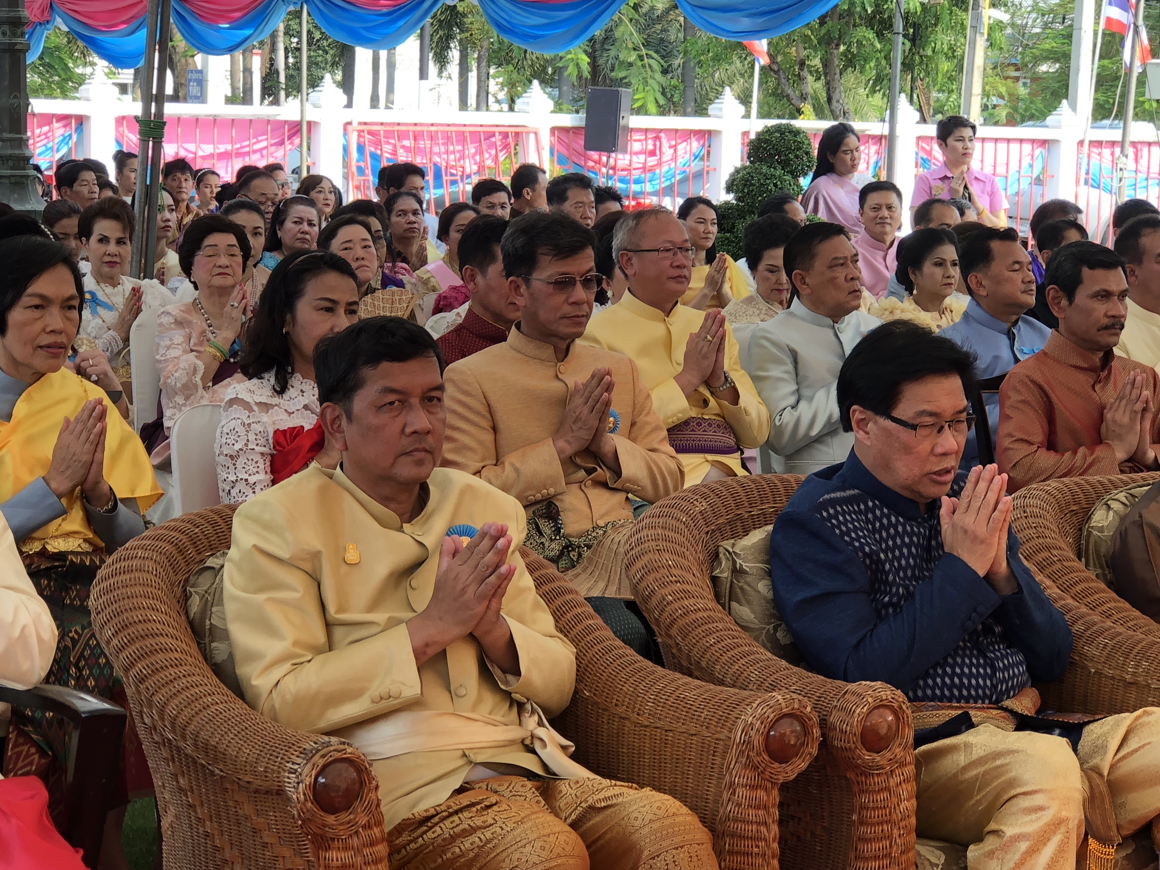 ร่วมเปิดงานนมัสการพระพุทธสิหิงค์ฯ และงานสงกรานต์จังหวัดชลบุรี
