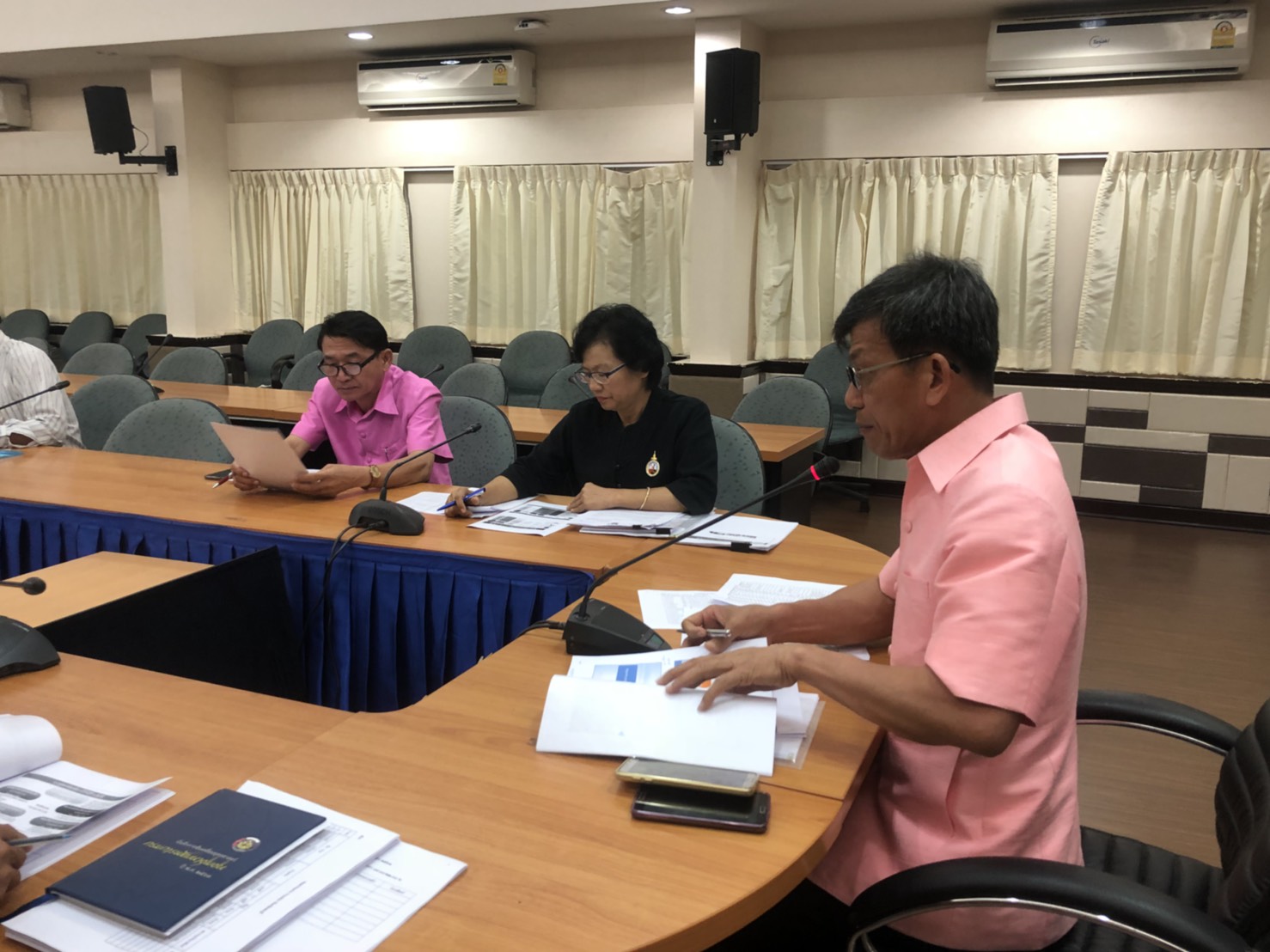 ประชุมหัวหน้ากลุ่มและพัฒนาการอำเภอ เพื่อวางแผนการขับเคลื่อนหมู่บ้านท่องเที่ยว OTOP นวัตวิถี