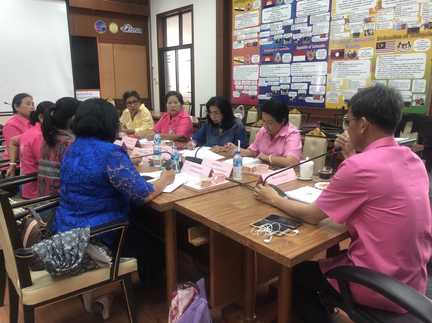 ประชุมคณะทำงานขับเคลื่อนกองทุนพัฒนาบทบาทสตรีจังหวัดชลบุรี ครั้งที่ 6/2561