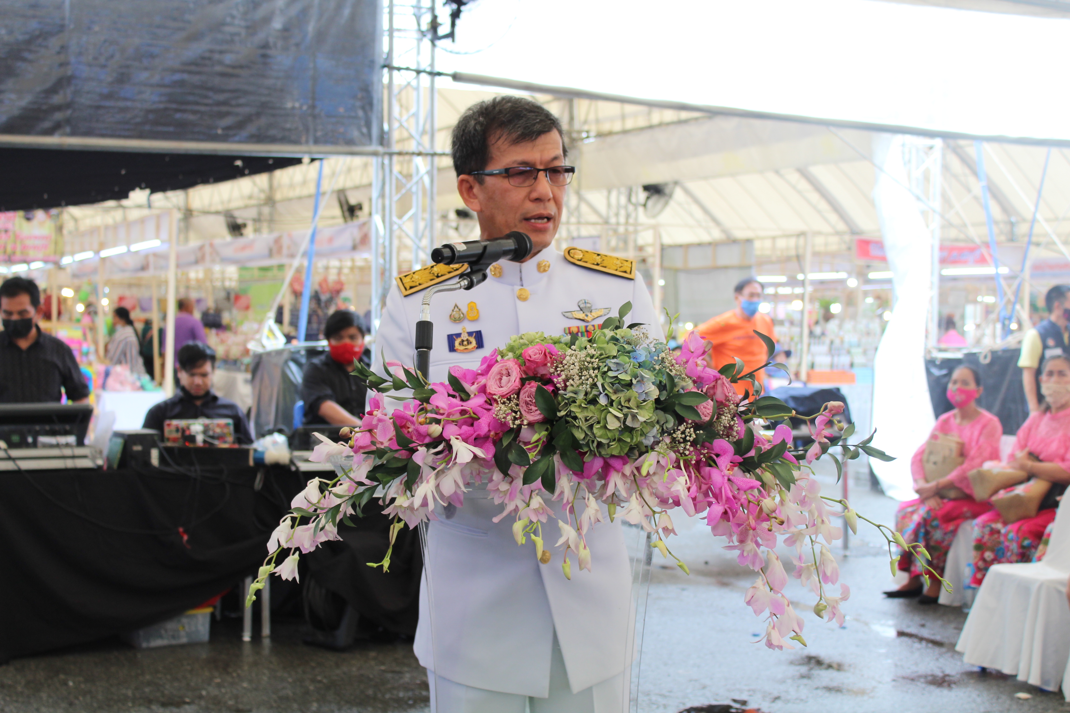 สพจ.ชลบุรี จัดงาน “มหกรรมรวมพลังคนดีแห่งแผ่นดิน”