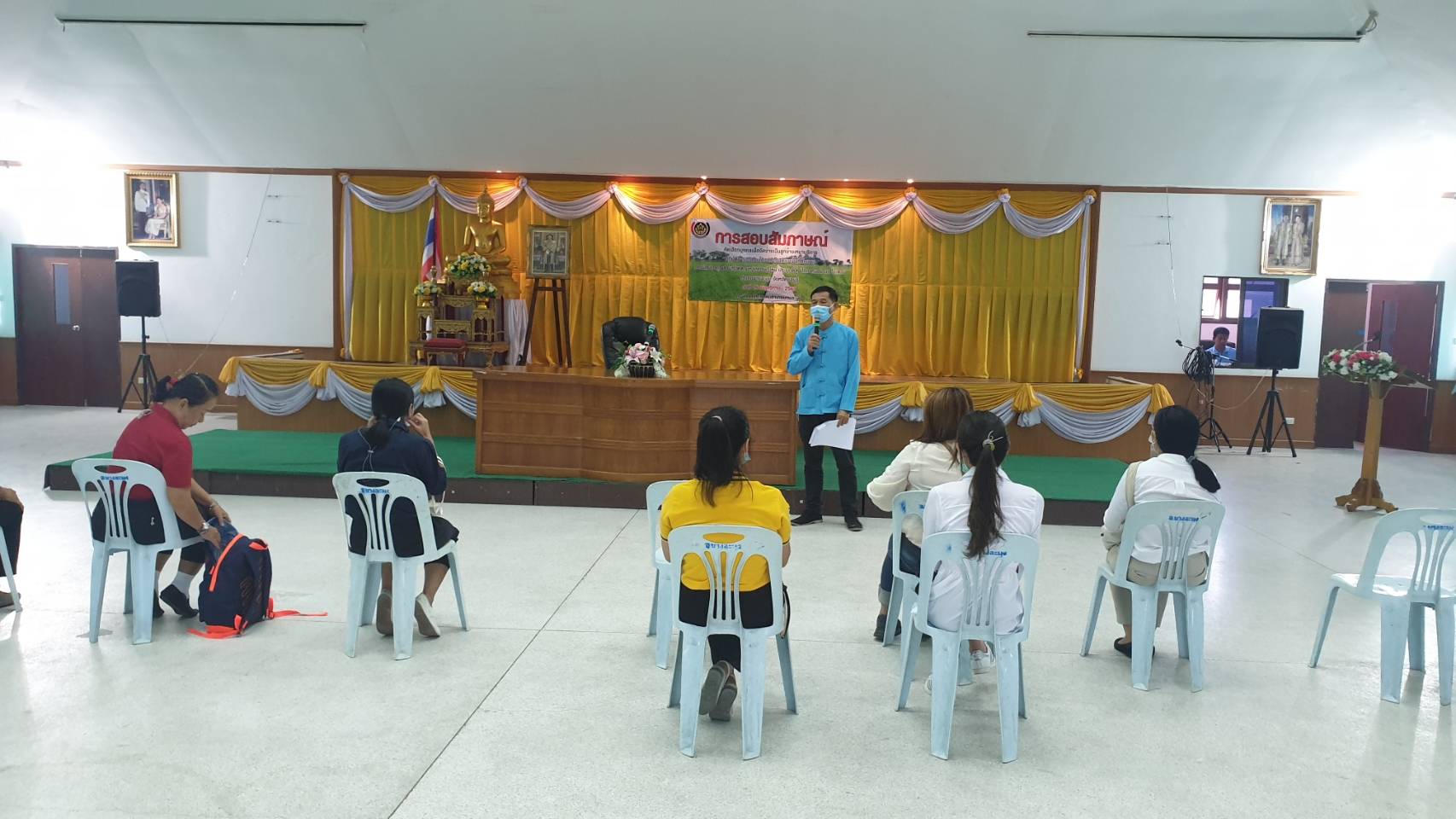 สอบสัมภาษณ์ลูกจ้างเหมาบริการ “โคก หนอง นา โมเดล” อำเภอบางละมุง