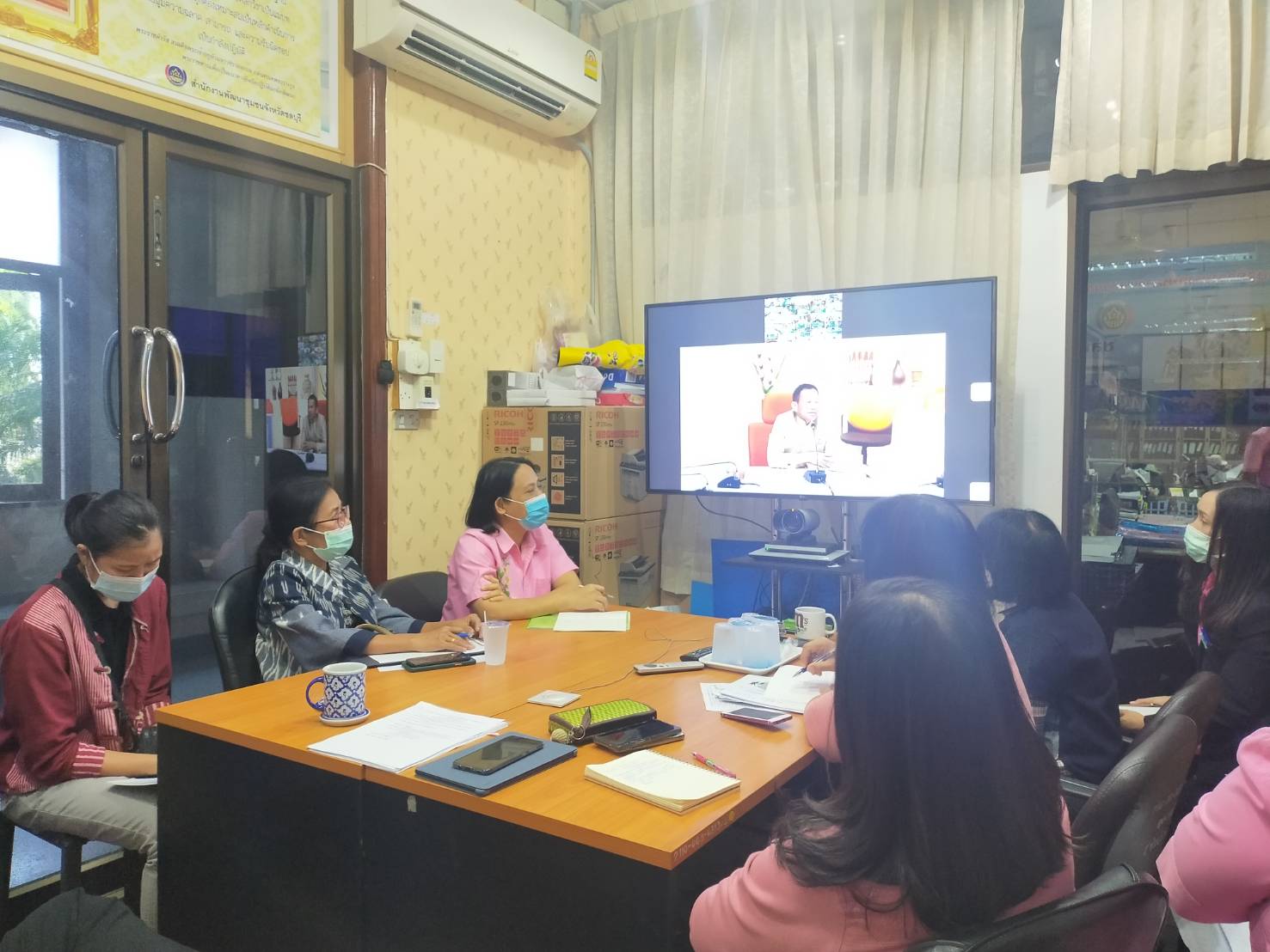 การประชุมชี้แจงแนวทางการขับเคลื่อนโครงการพัฒนาพื้นที่ต้นแบบการพัฒนาคุณภาพชีวิตตามหลักทฤษฎีใหม่ประยุกต์สู่ “โคก หนอง นา โมเดล”