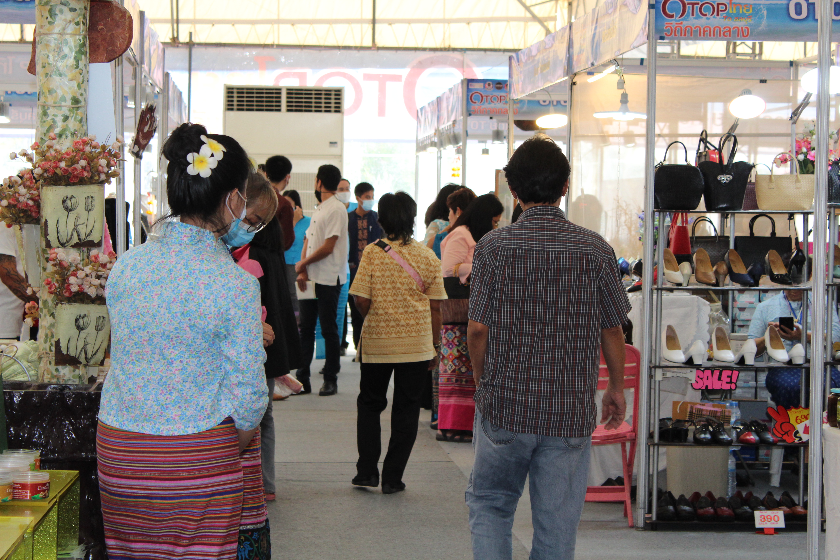 เปิดงาน “OTOP ไทย TO ชลบุรี วิถีภาคกลาง”