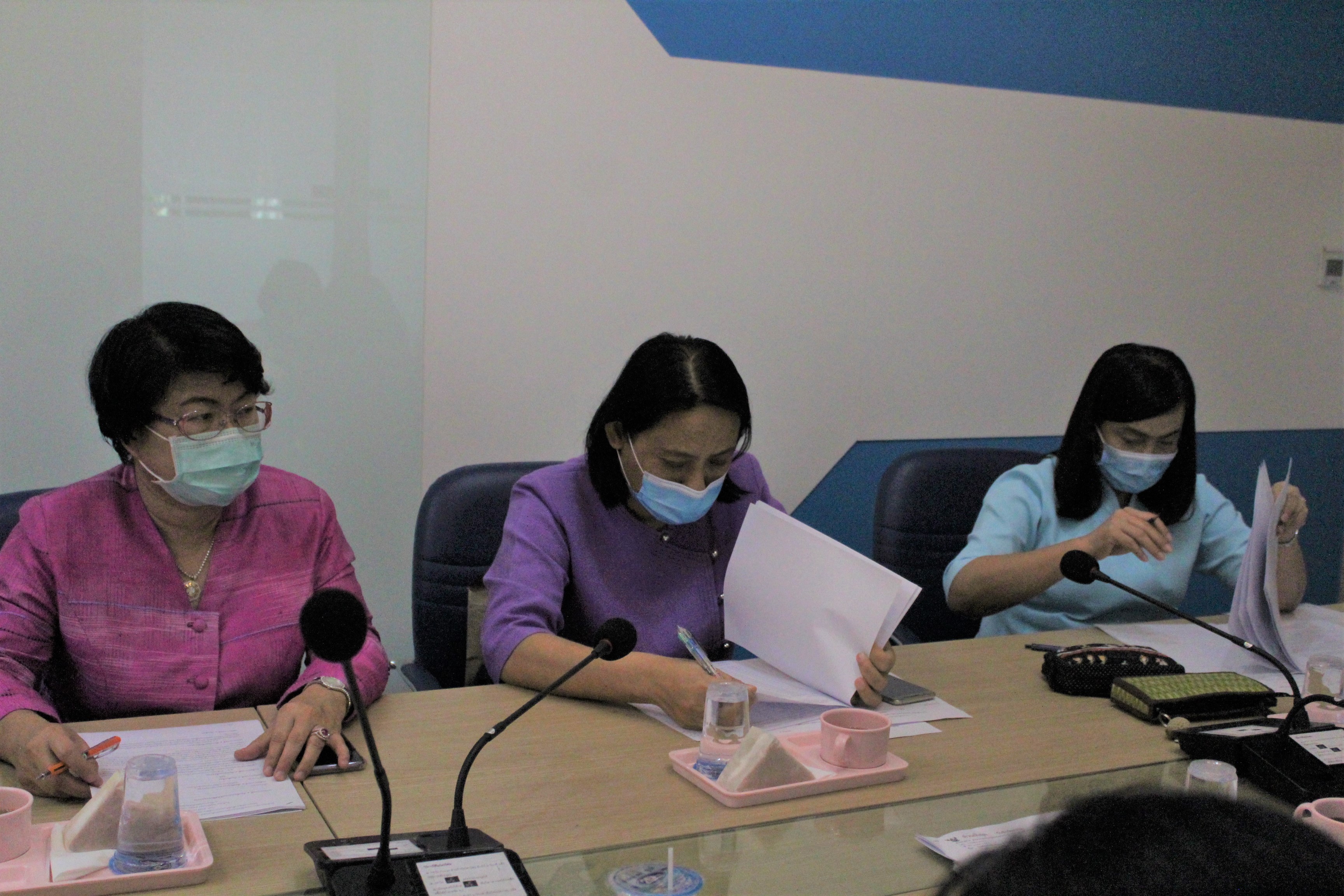 ประชุมคณะกรรมการสอบสัมภาษณ์ ในการคัดเลือกบุคคลเพื่อจัดจ้างเป็นลูกจ้างเหมาบริการ โครงการ “โคก หนอง นา โมเดล”