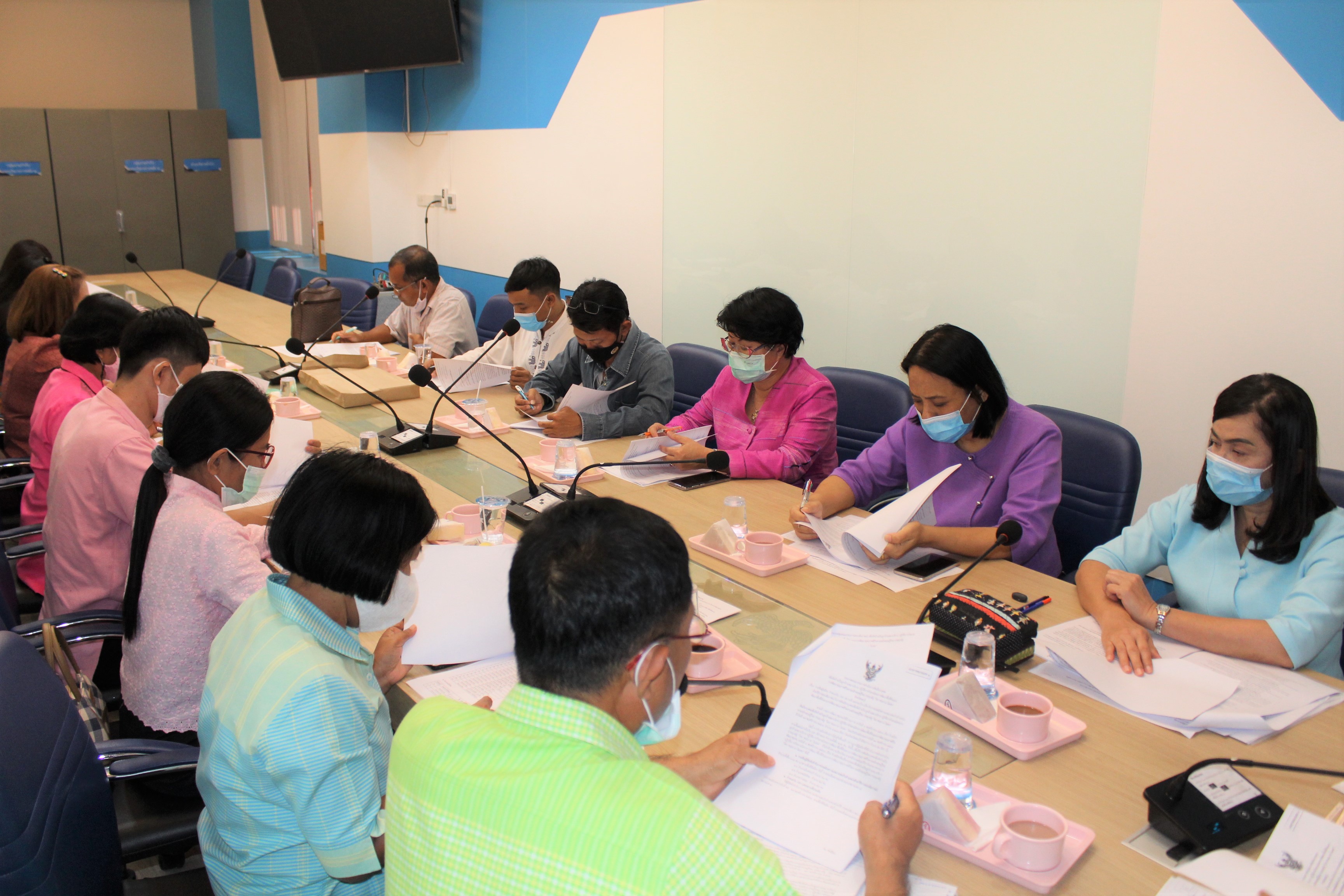 ประชุมคณะกรรมการสอบสัมภาษณ์ ในการคัดเลือกบุคคลเพื่อจัดจ้างเป็นลูกจ้างเหมาบริการ โครงการ “โคก หนอง นา โมเดล”