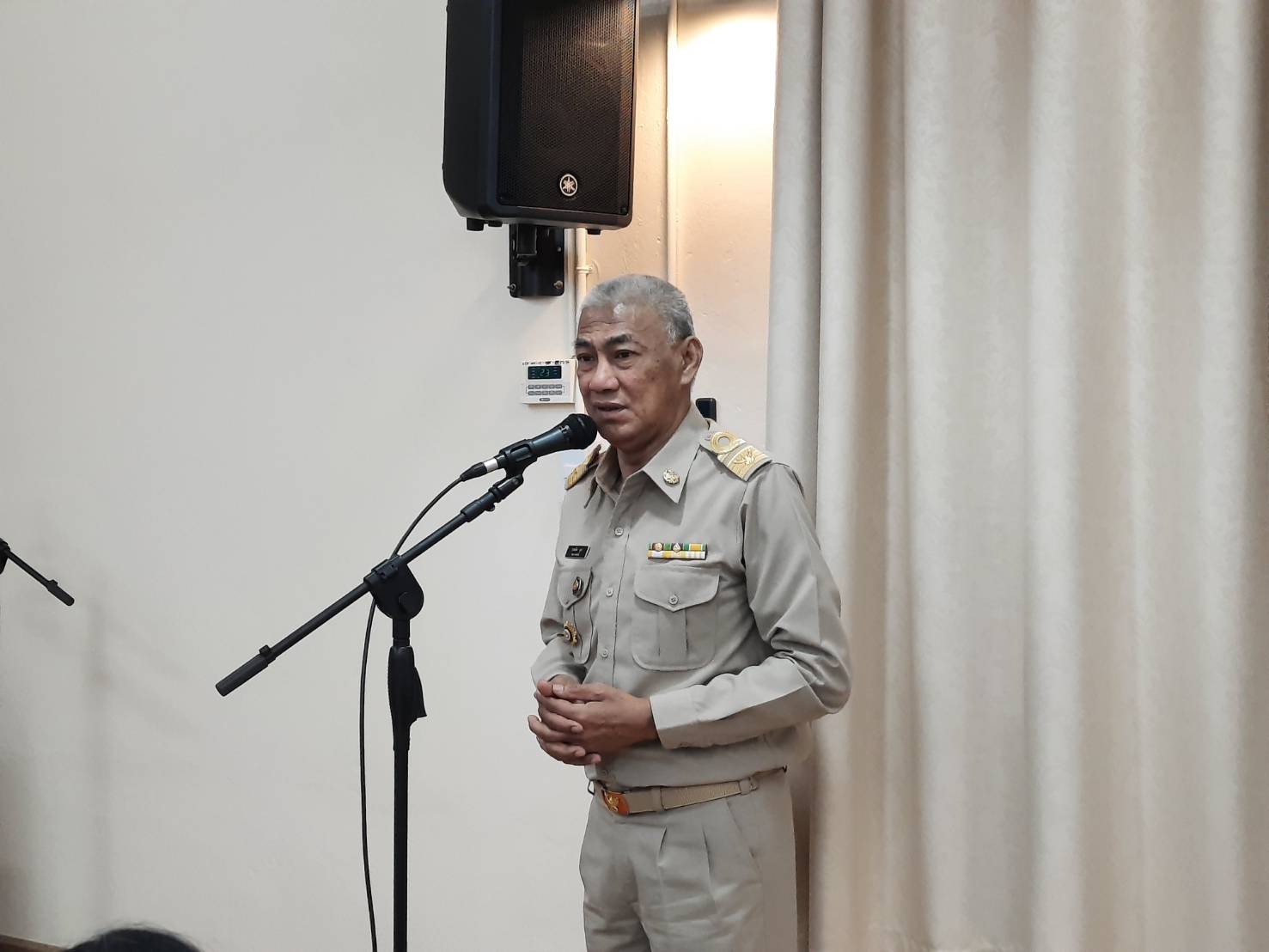 การประชุมข้าราชการและลูกจ้างสำนักงานพัฒนาชุมชนจังหวัดชลบุรี ครั้งที่ 10/2563