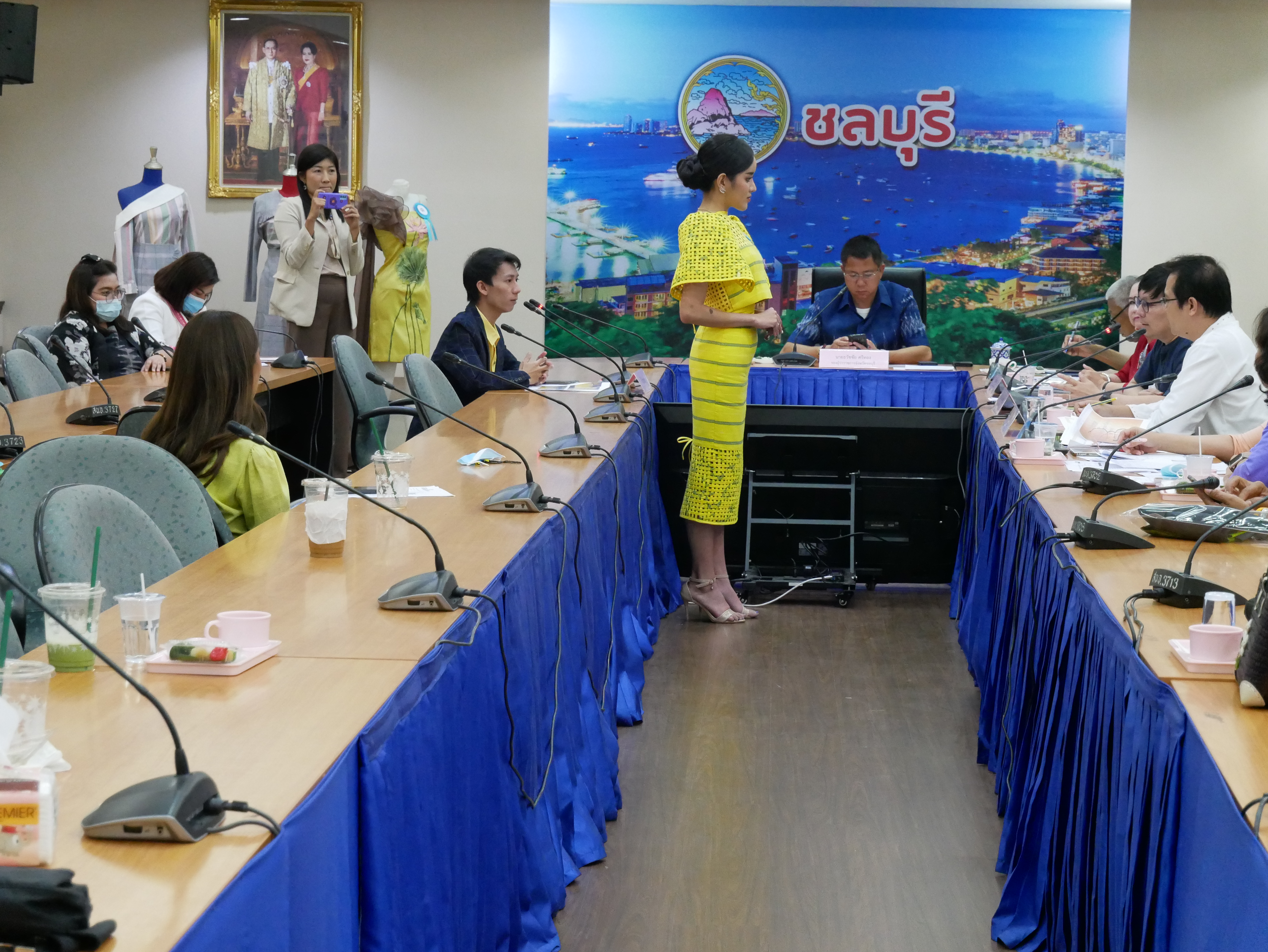 พช.ชลบุรี จัดประกวดโครงการ CDD Young Designer Contest