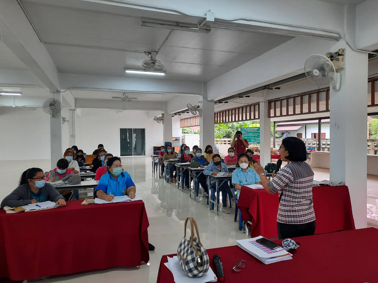 โครงการเพิ่มประสิทธิภาพการปฏิบัติงานกองทุนพัฒนาบทบาทสตรีแก่กลไกการขับเคลื่อนกองทุนพัฒนาบทบาทสตรีระดับอำเภอ