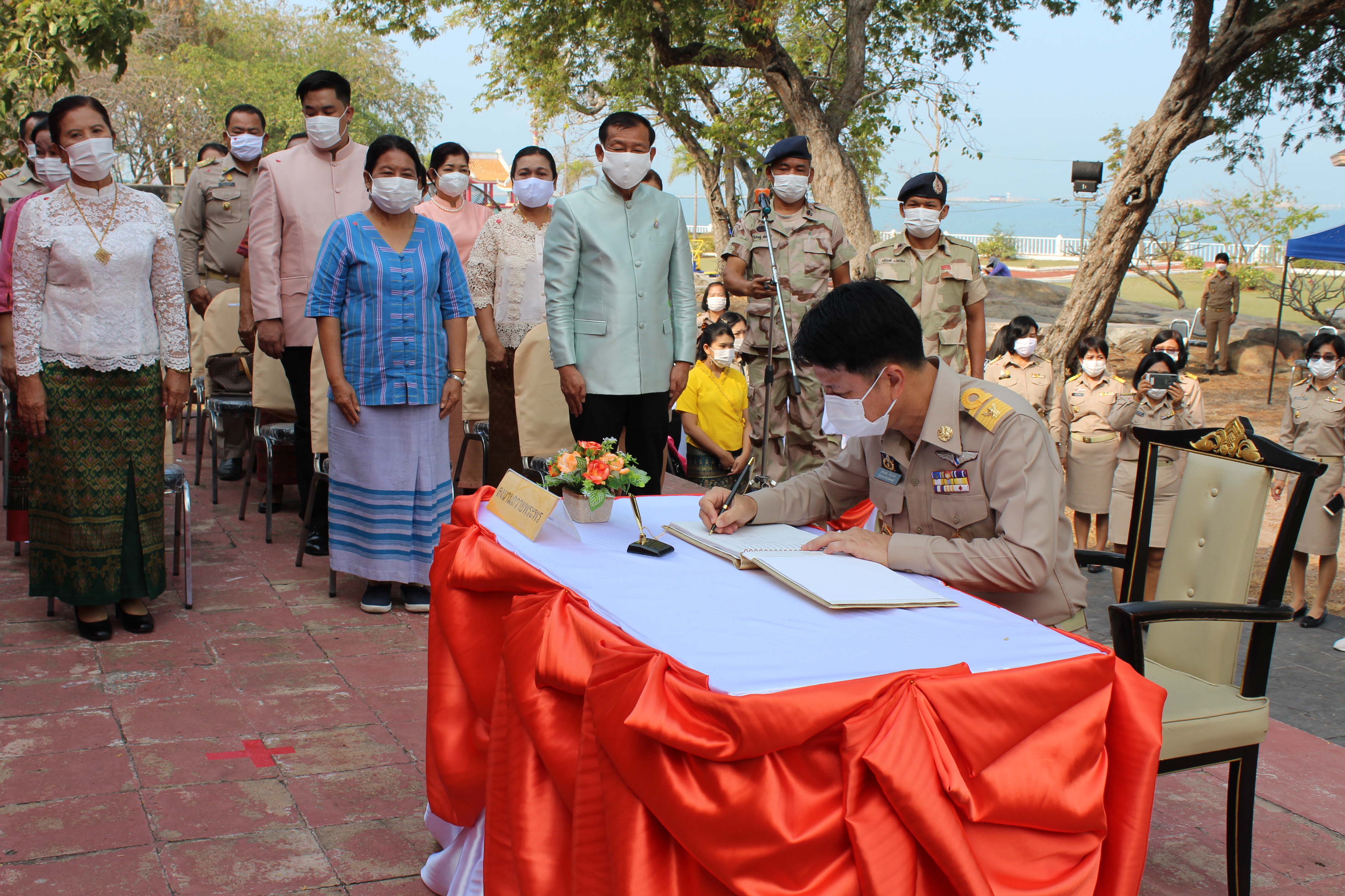 จังหวัดชลบุรีจัดพิธีลงนามถวายพระพรชัยมงคลสมเด็จพระเจ้าลูกเธอ เจ้าฟ้าสิริวัณณวรี นารีรัตนราชกัญญา เนื่องในโอกาสวันคล้ายวันประสูติ 8 มกราคม 2564