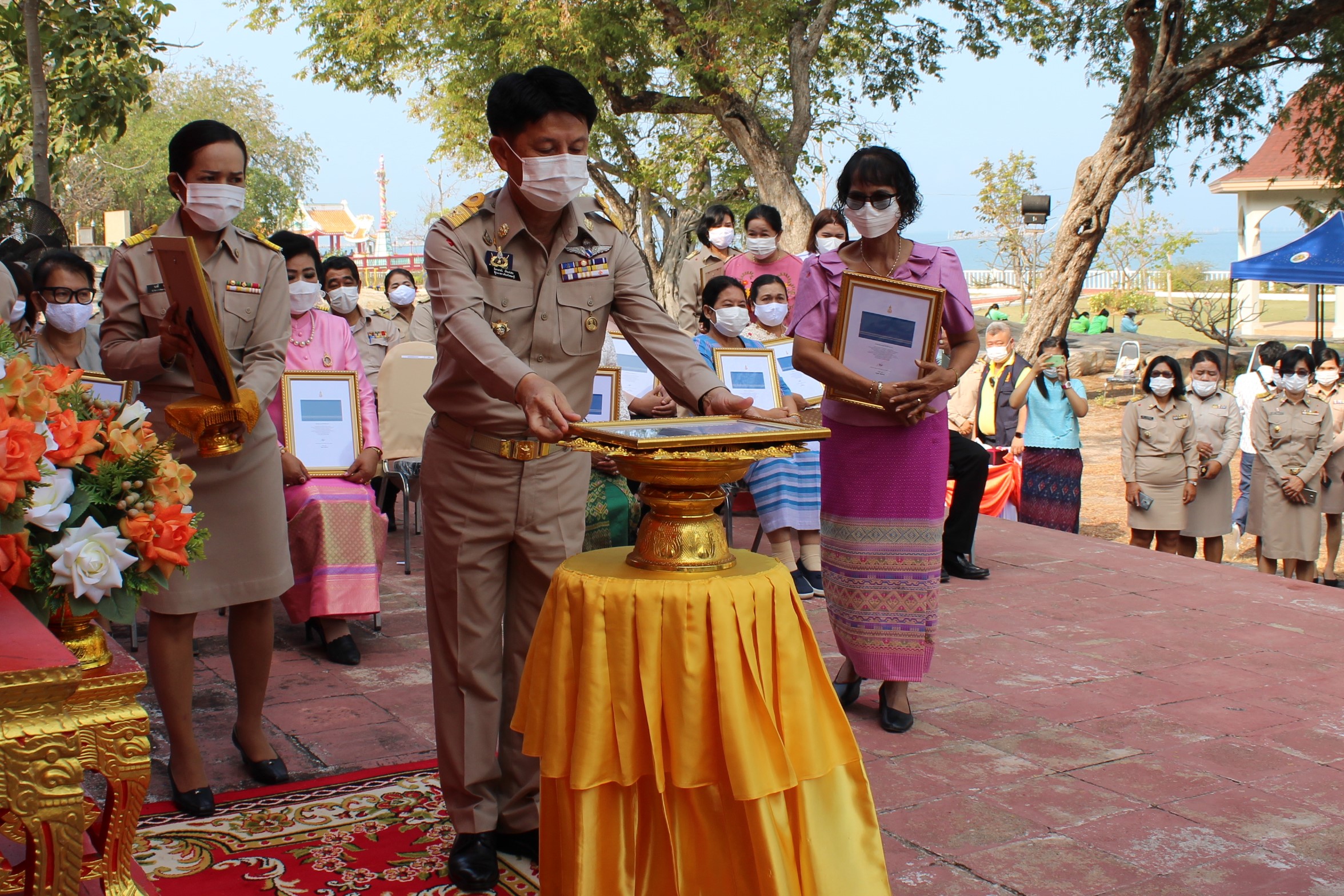 จังหวัดชลบุรีจัดพิธีลงนามถวายพระพรชัยมงคลสมเด็จพระเจ้าลูกเธอ เจ้าฟ้าสิริวัณณวรี นารีรัตนราชกัญญา เนื่องในโอกาสวันคล้ายวันประสูติ 8 มกราคม 2564