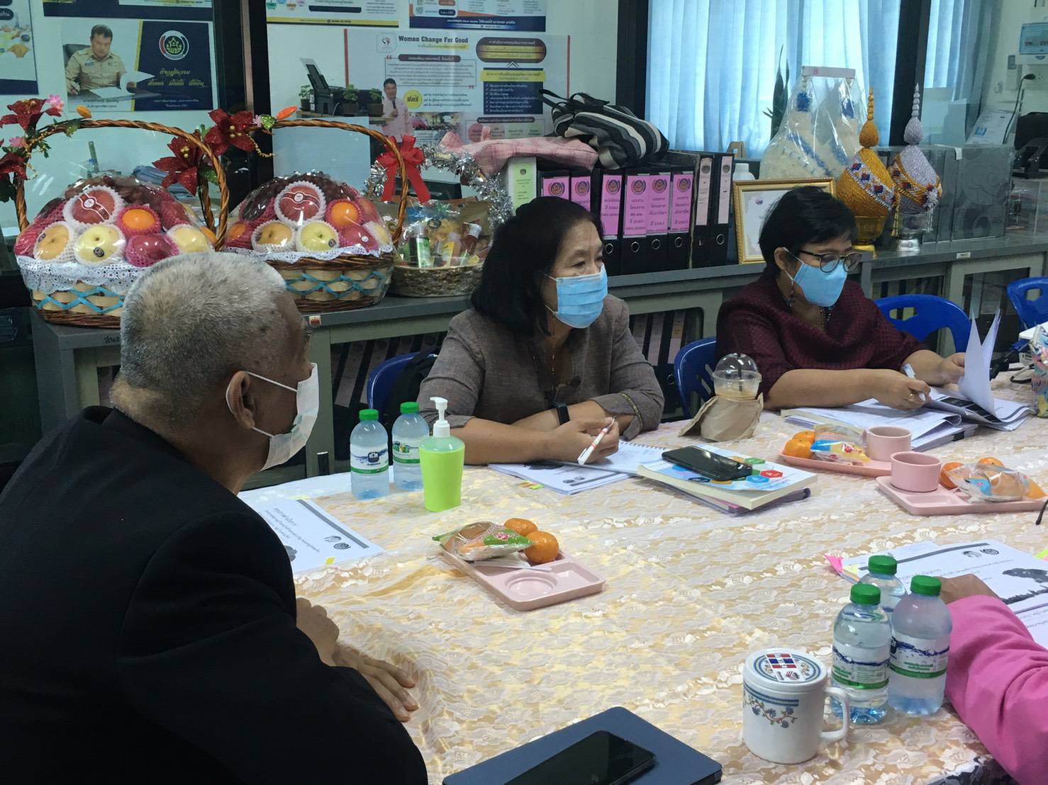 พจ.ชลบุรี ลงพื้นที่ติดตามสนับสนุนการดำเนินงานหมู่บ้านคชานุรักษ์ อ.บ่อทอง