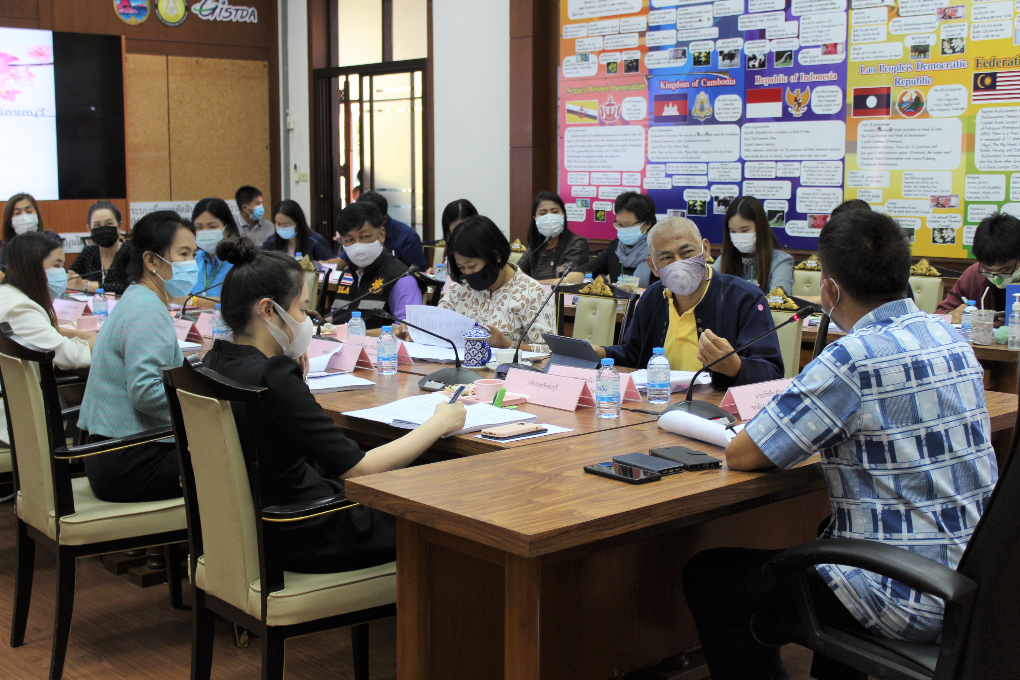 การประชุมคณะอนุกรรมการบริหารกองทุนพัฒนาบทบาทสตรีจังหวัดชลบุรี ครั้งที่ 3/2564