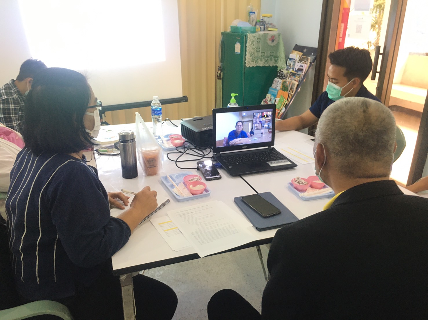 พจ.ชลบุรี ลงพื้นที่ติดตามสนับสนุนการดำเนินงานขับเคลื่อนหมู่บ้านคชานุรักษ์ อ.หนองใหญ่