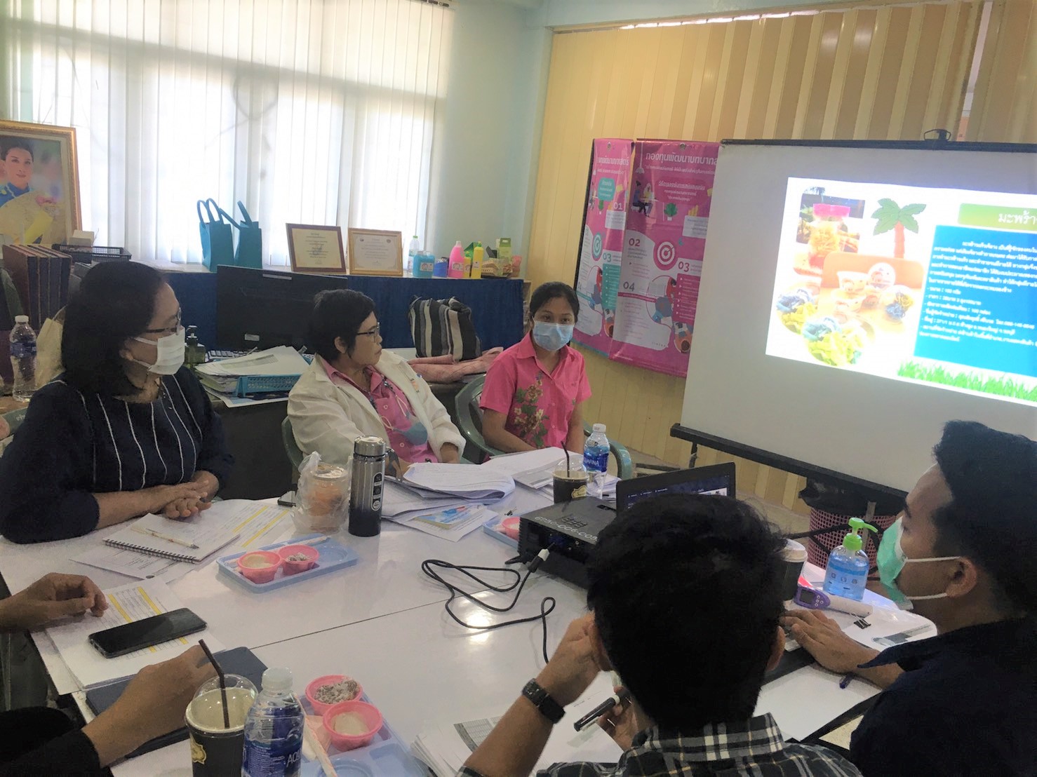 พจ.ชลบุรี ลงพื้นที่ติดตามสนับสนุนการดำเนินงานขับเคลื่อนหมู่บ้านคชานุรักษ์ อ.หนองใหญ่