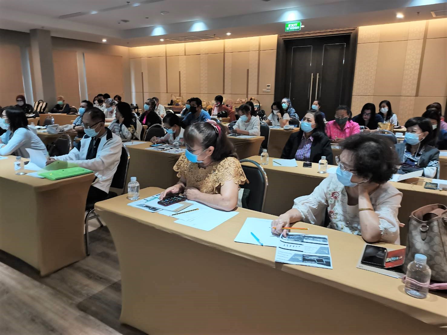 พช.ชลบุรี จัดโครงการพัฒนาศักยภาพผู้ประกอบการสู่ยุค 4.0