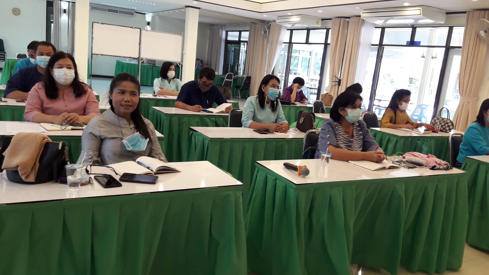 พช.ชลบุรี ร่วมอบรมหลักสูตรเสริมสมรรถนะพัฒนาการอำเภอ