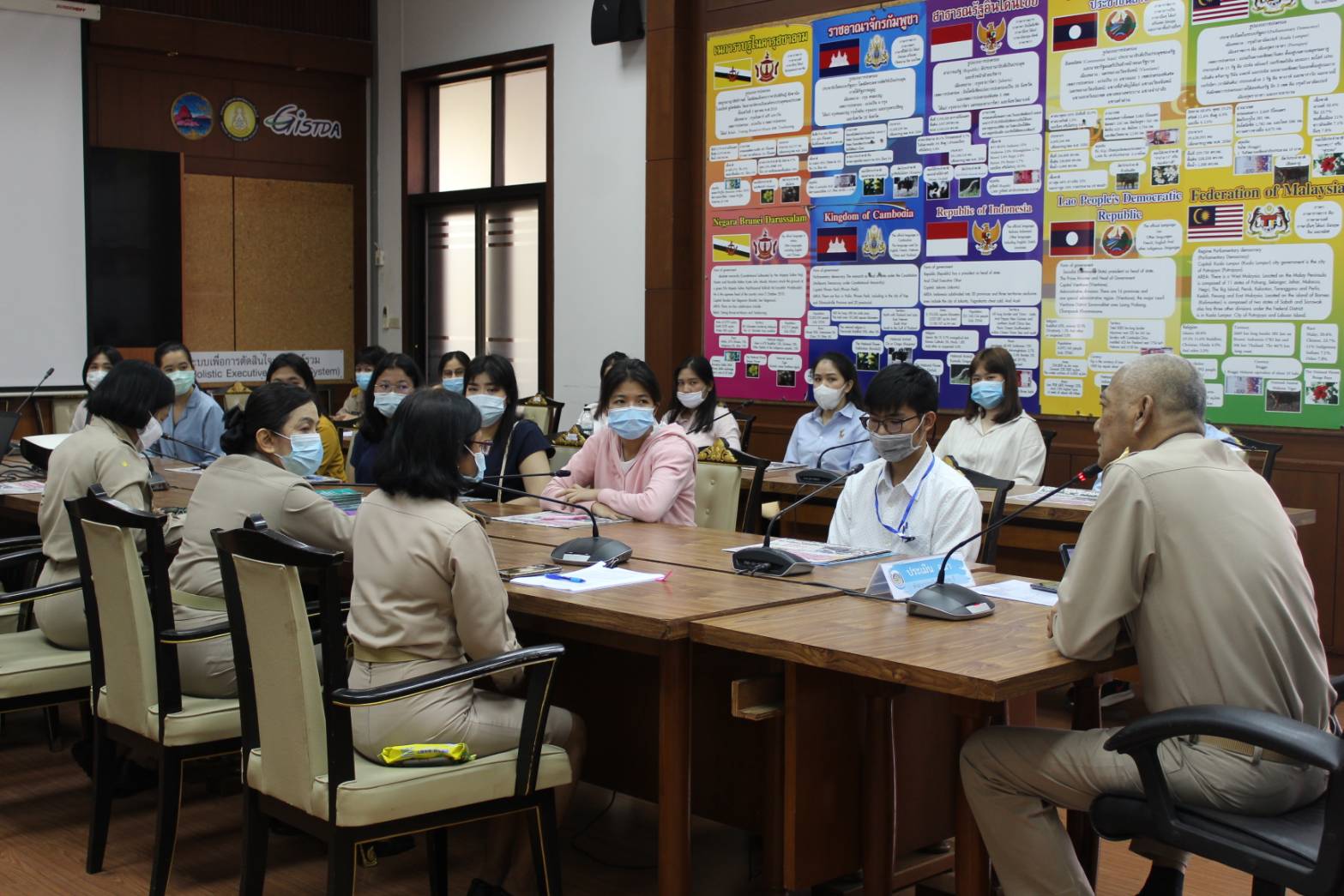 พช.ชลบุรี ปฐมนิเทศนักพัฒนารัฐบาลดิจิทัล (นพร.)