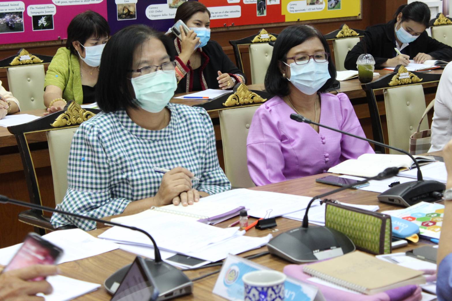 ประชุมคณะทำงานพิจารณาจัดทำข้อตกลงการปฏิบัติราชการและผลการประเมินผลการปฏิบัติราชการของข้าราชการและลูกจ้างประจำ สังกัดกรมการพัฒนาชุมชน จังหวัดชลบุรี