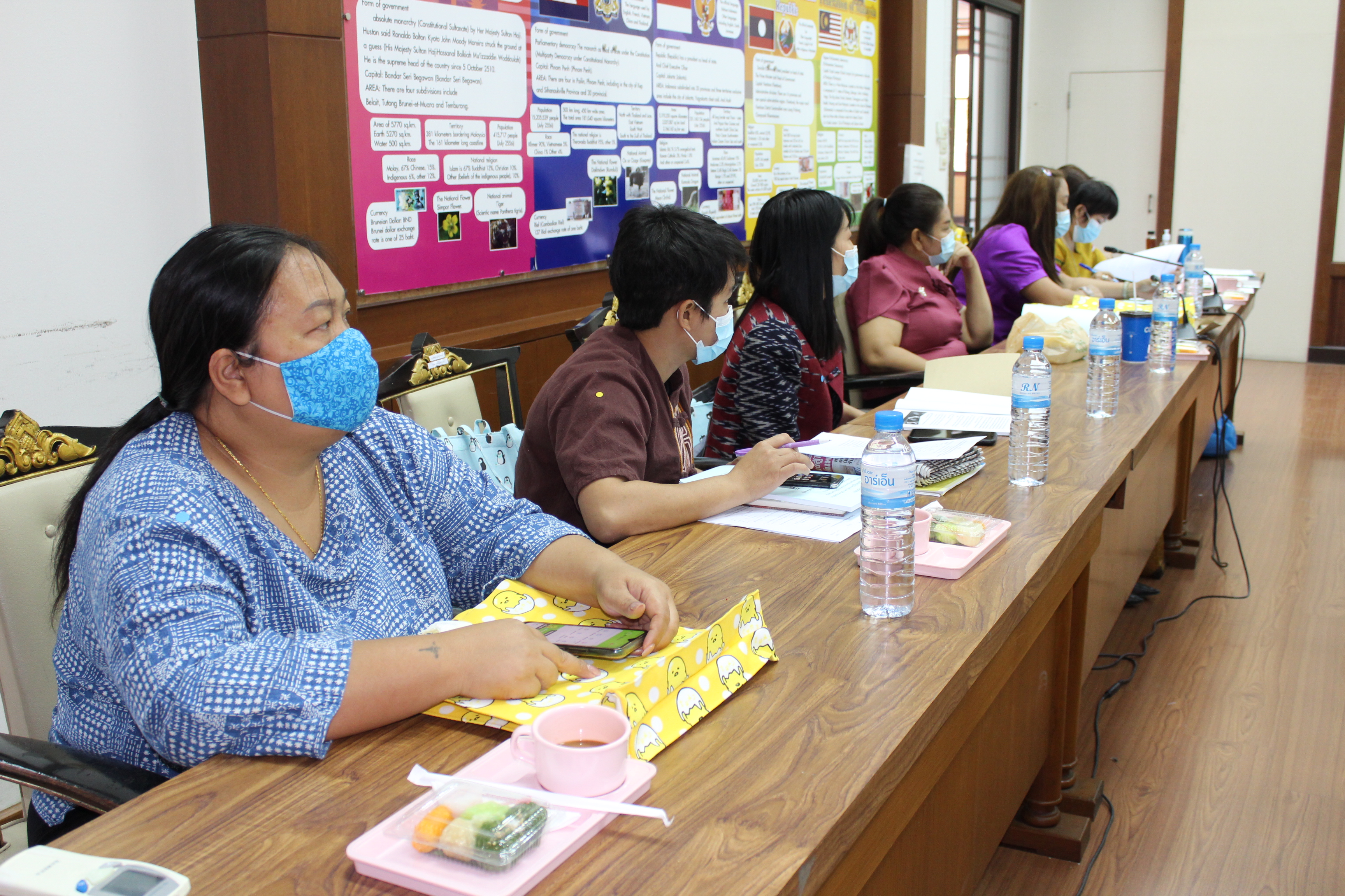 พช.ชลบุรีจัดประชุมเชิงปฏิบัติการสร้างความรู้ ความเข้าใจ เครือข่ายคณะกรรมการบริหารศูนย์ประสานงานองค์การชุมชนระดับจังหวัด (ศอช.จ.)