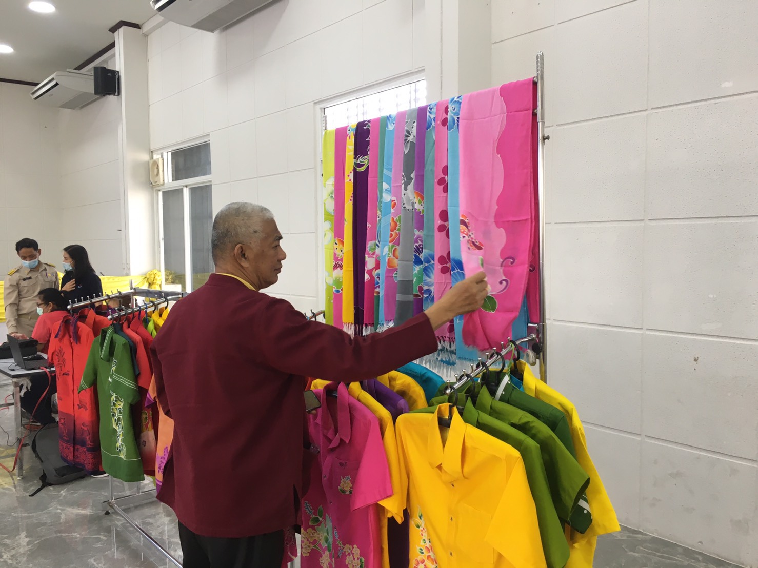 พจ.ชลบุรี ร่วมเป็นกรรมการคัดเลือกกำนัน ผู้ใหญ่บ้าน ยอดเยี่ยม ประจำปี 2564