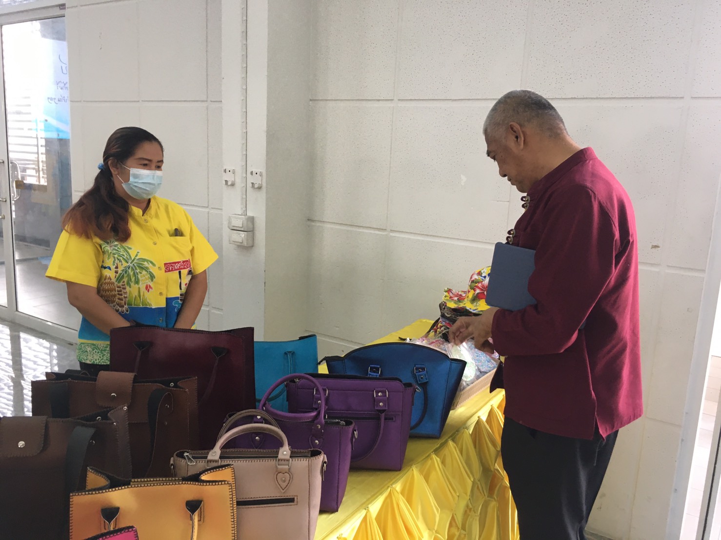 พจ.ชลบุรี ร่วมเป็นกรรมการคัดเลือกกำนัน ผู้ใหญ่บ้าน ยอดเยี่ยม ประจำปี 2564