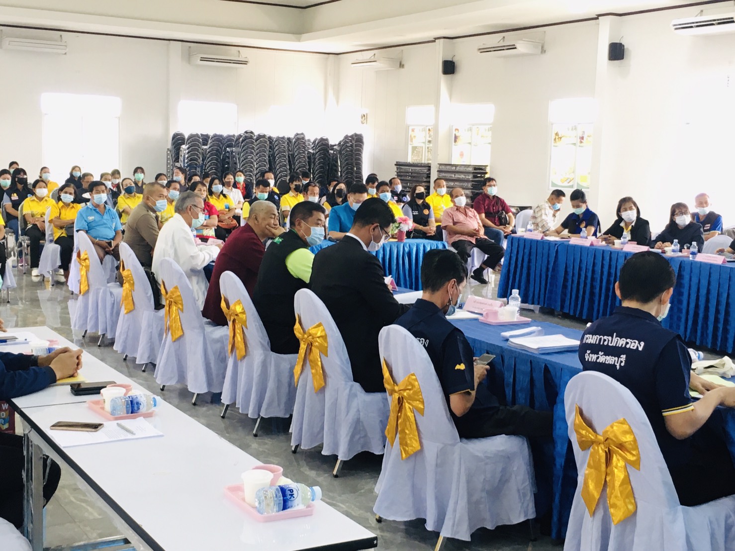 พจ.ชลบุรี ร่วมเป็นกรรมการคัดเลือกกำนัน ผู้ใหญ่บ้าน ยอดเยี่ยม ประจำปี 2564