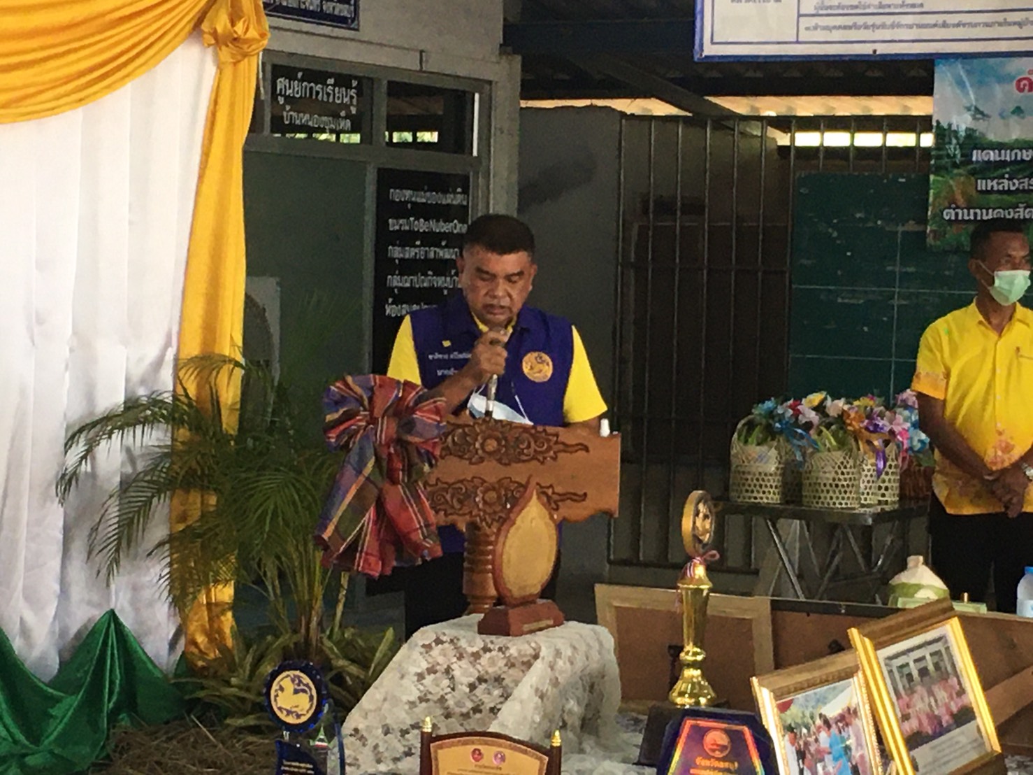 พจ.ชลบุรี ร่วมเป็นกรรมการคัดเลือกกำนัน ผู้ใหญ่บ้าน ยอดเยี่ยม ประจำปี 2564