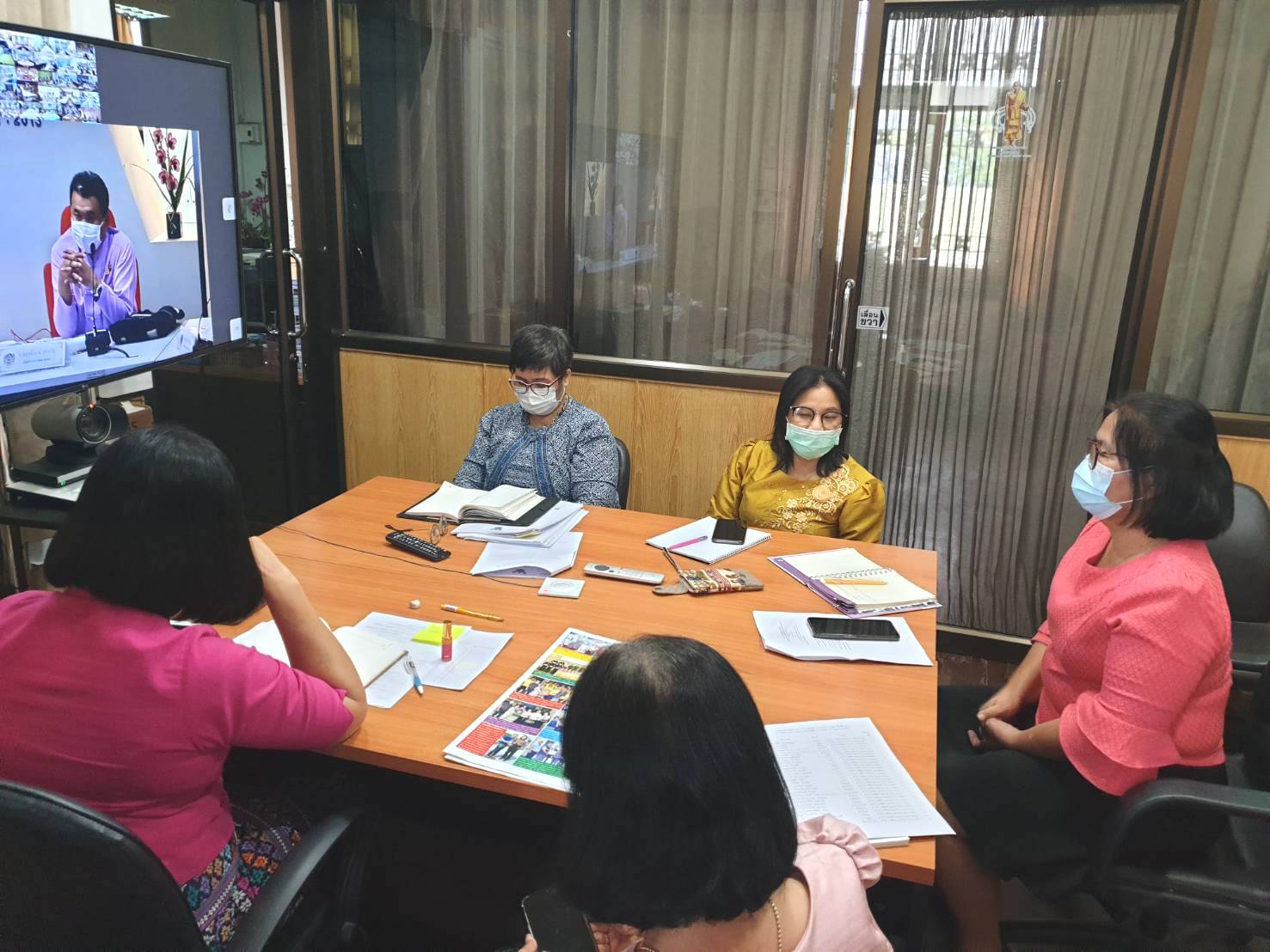 ประชุมซักซ้อมความเข้าใจการดำเนินงานโครงการพัฒนาพื้นที่ต้นแบบการพัฒนาคุณภาพชีวิตตามหลักทฤษฎีใหม่ ประยุกต์สู่ “โคก หนอง นา โมเดล”