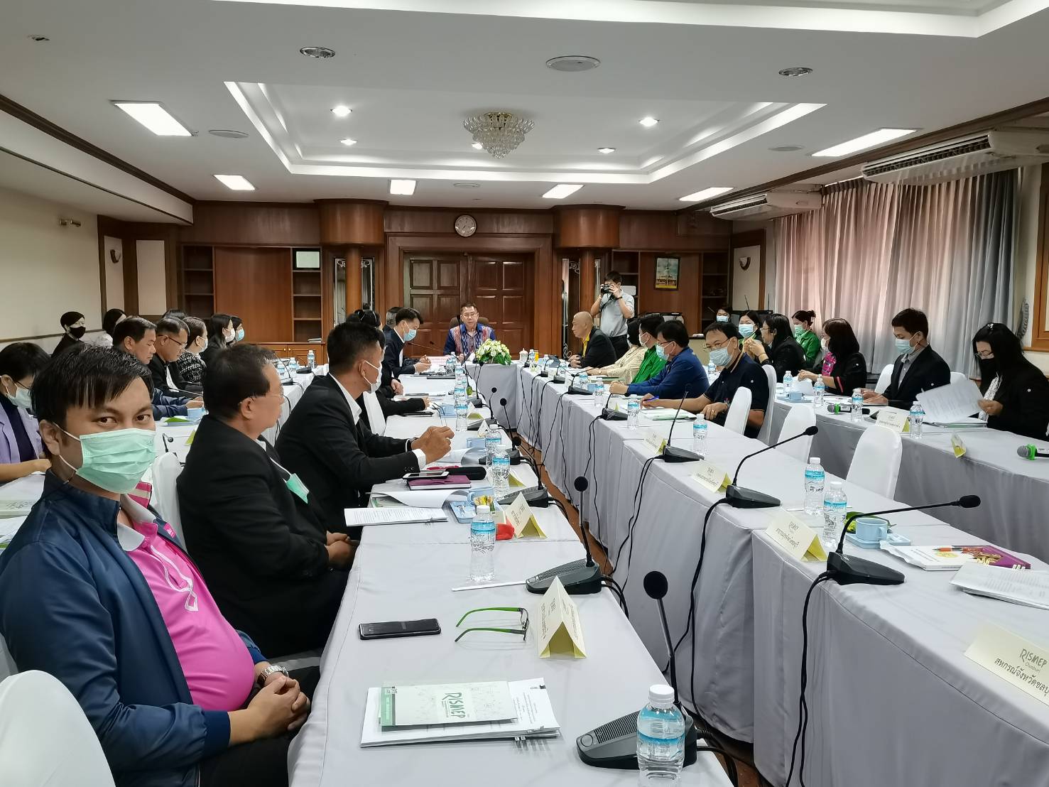 พจ.ชลบุรี ร่วมประชุมคณะกรรมการดำเนินงานโครงการพัฒนาระบบการส่งเสริม SME