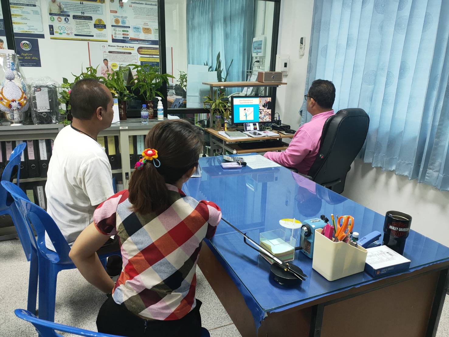 ประชุมซักซ้อมความเข้าใจการดำเนินงานโครงการพัฒนาพื้นที่ต้นแบบการพัฒนาคุณภาพชีวิตตามหลักทฤษฎีใหม่ ประยุกต์สู่ “โคก หนอง นา โมเดล”