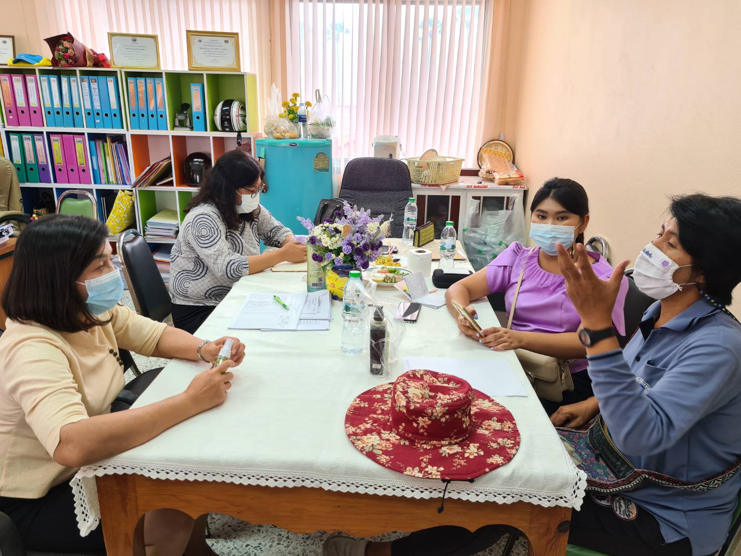 สพจ.ชลบุรี ลงพื้นที่ติดตาม​และสนับสนุนผู้ผลิต​ ผู้ประกอบการ OTOP​ สู่ยุค 4.0