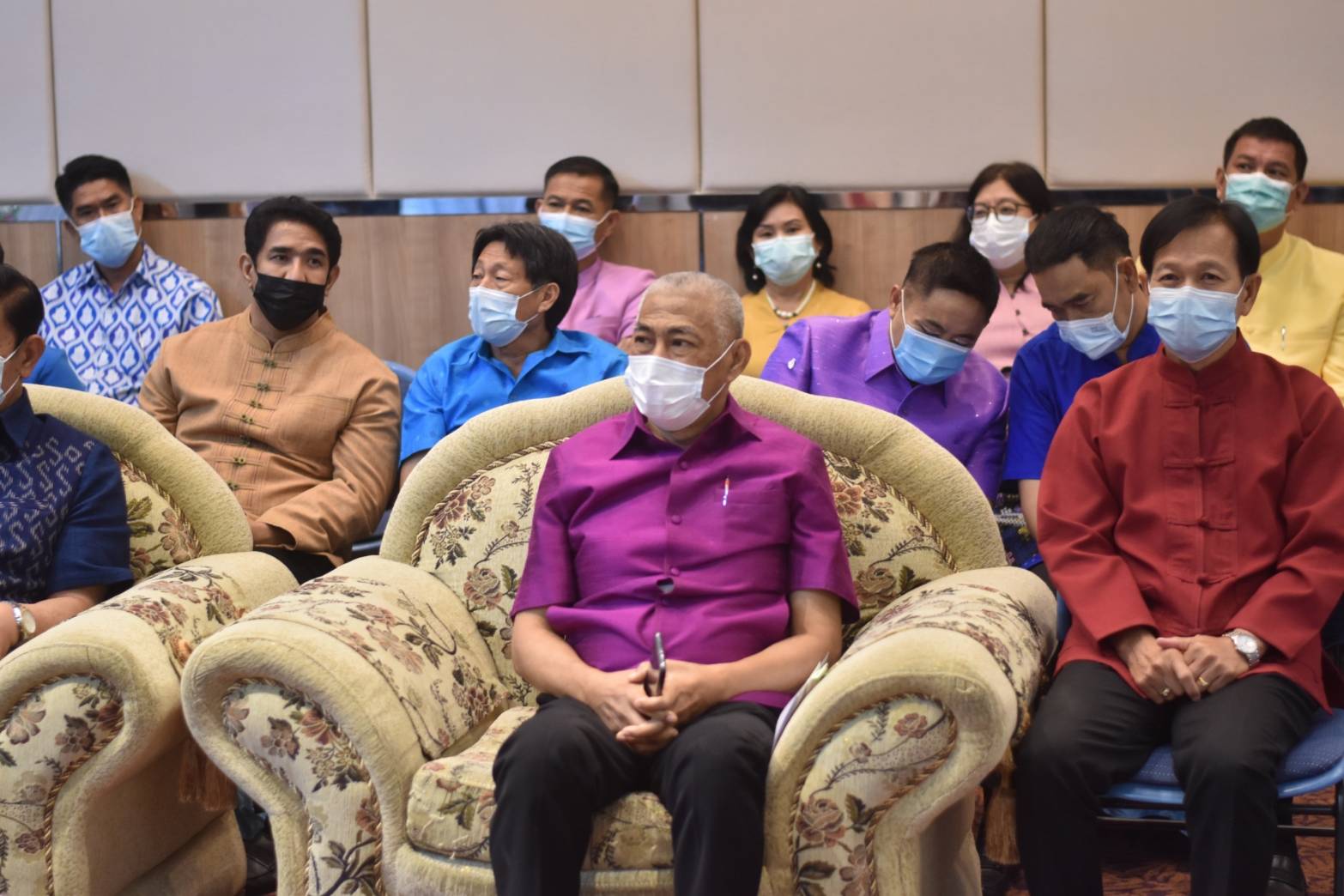 โครงการผู้นำสตรีชลบุรีรู้ทันโรคกับการพัฒนาบุคลิกภาพสู่บุคลิกภาพที่สมบูรณ์แบบ เนื่องในวันสตรีสากล ประจำปี 2564