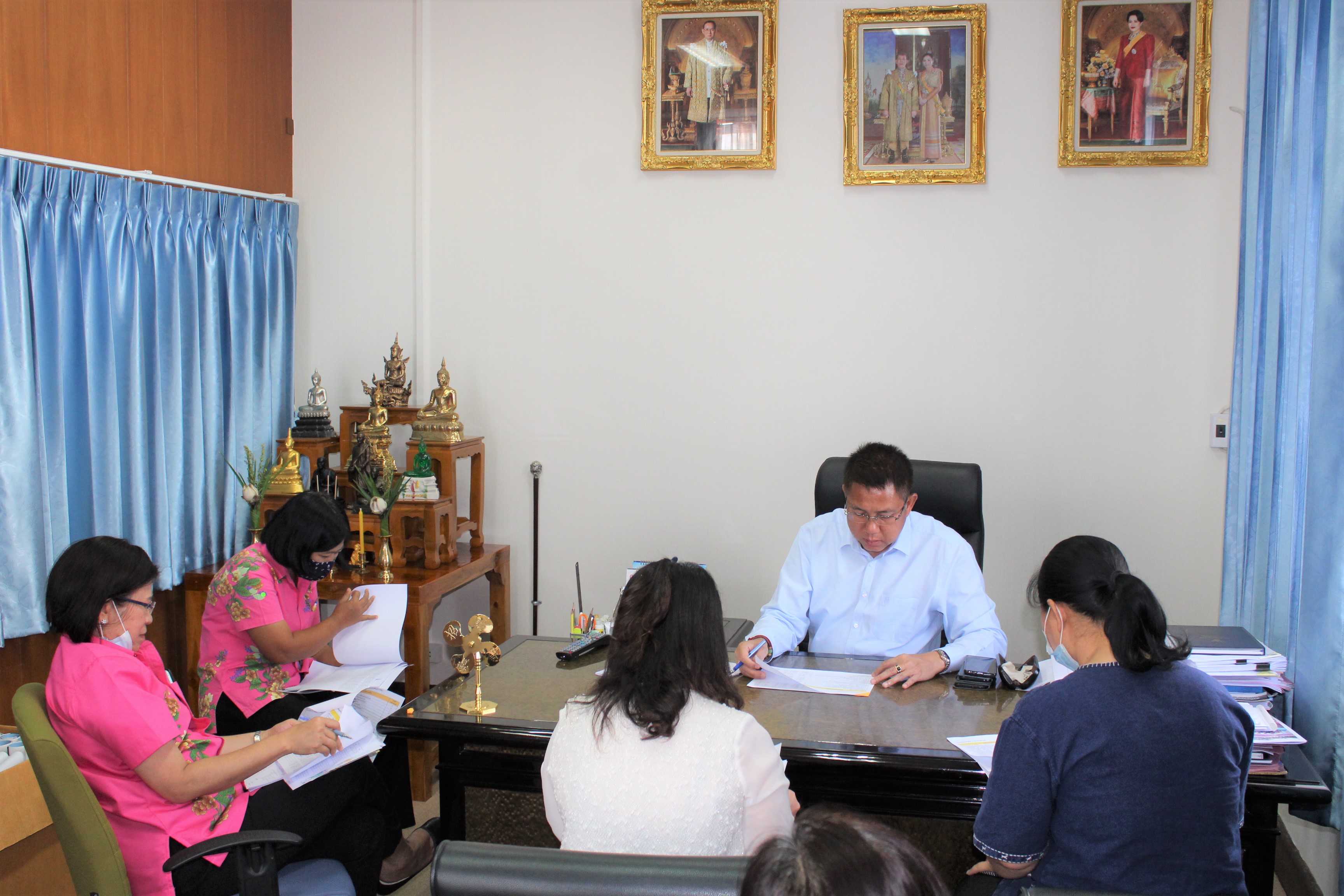 มรภ.สวนสุนันทา เข้าสัมภาษณ์รอง ผวจ.ชลบุรี เรื่อง จปฐ.