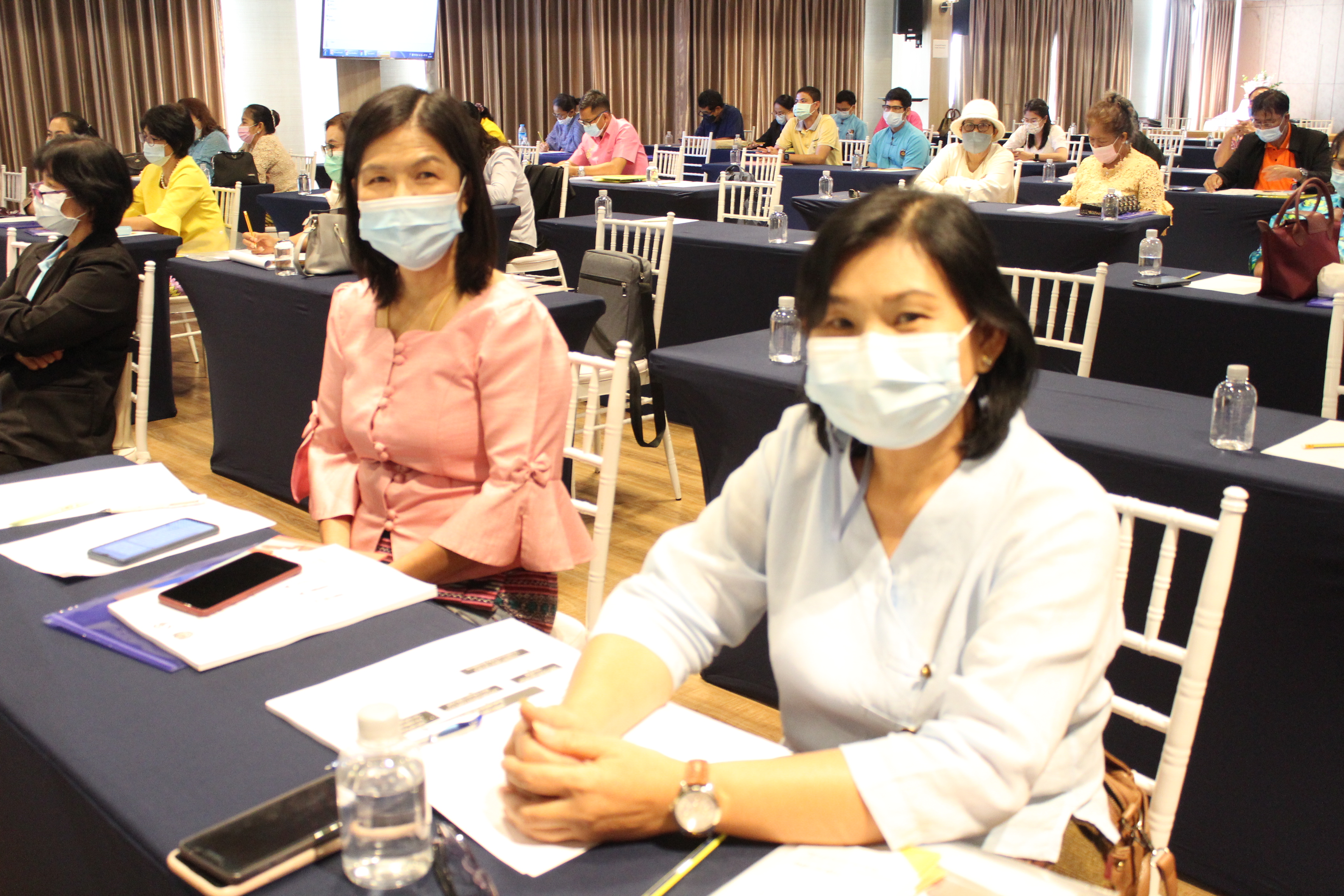 พช.ชลบุรี ประชุมเชิงปฏิบัติการพัฒนากลไกการบริหารจัดการหนี้ กองทุนพัฒนาบทบาทสตรี