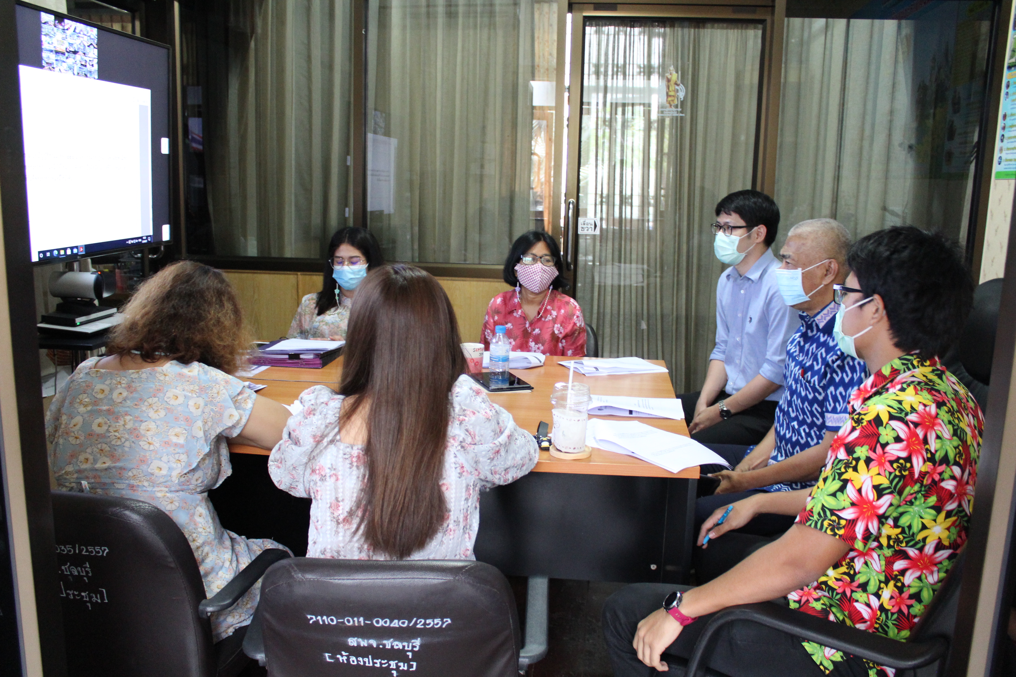 ประชุมชี้แจง เร่งรัด กำกับ ติดตามการดำเนินงานกองทุนพัฒนาบทบาทสตรี ครั้งที่ 4/2564