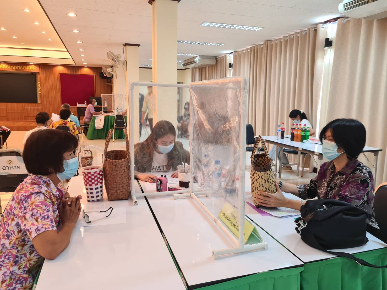 การพัฒนาผลิตภัณฑ์ OTOP โดยเครือข่ายองค์ความรู้ KBO จังหวัด