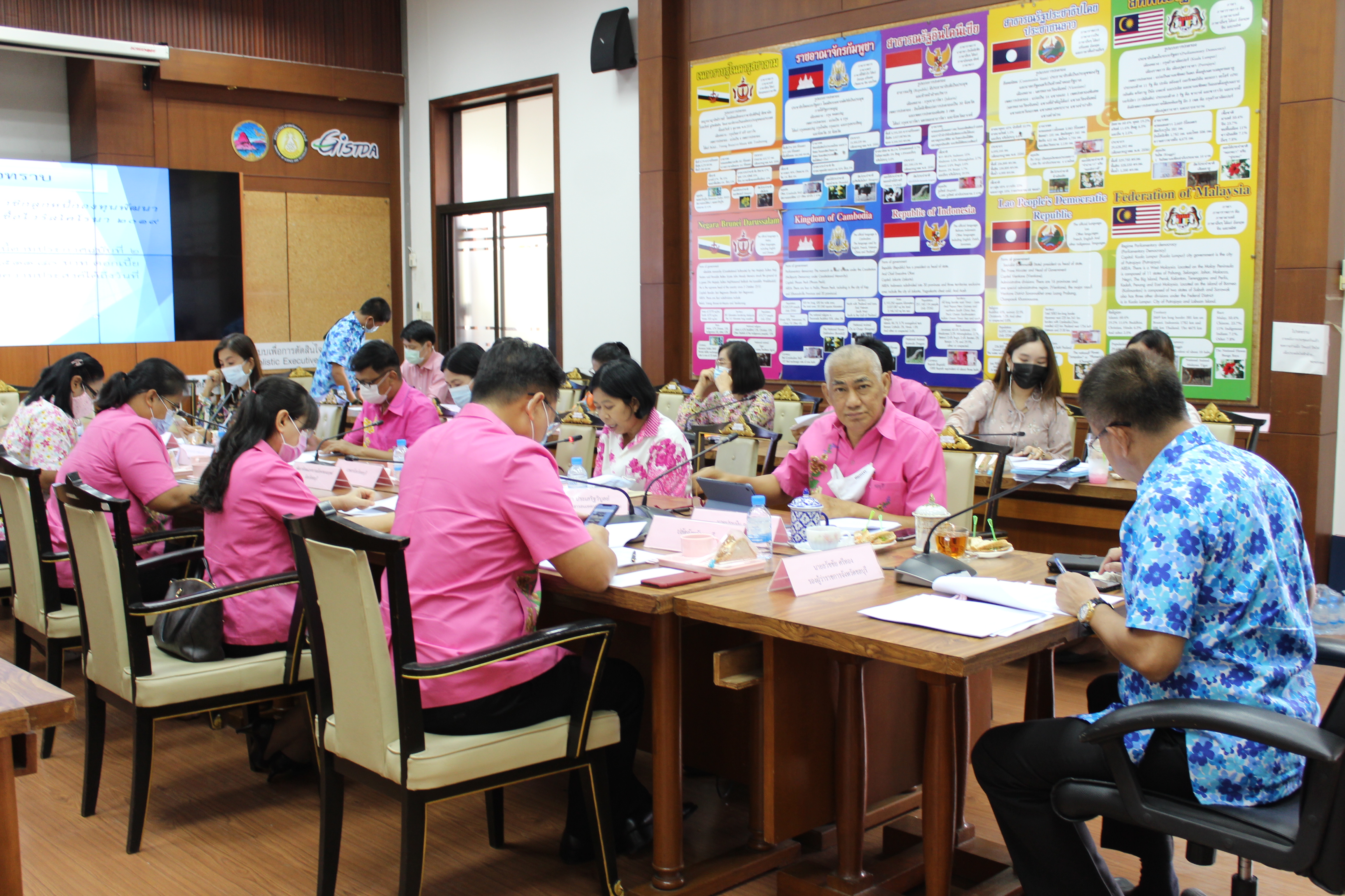 ประชุมคณะอนุกรรมการบริหารกองทุนพัฒนาบทบาทสตรีจังหวัดชลบุรี ครั้งที่ 5/2564