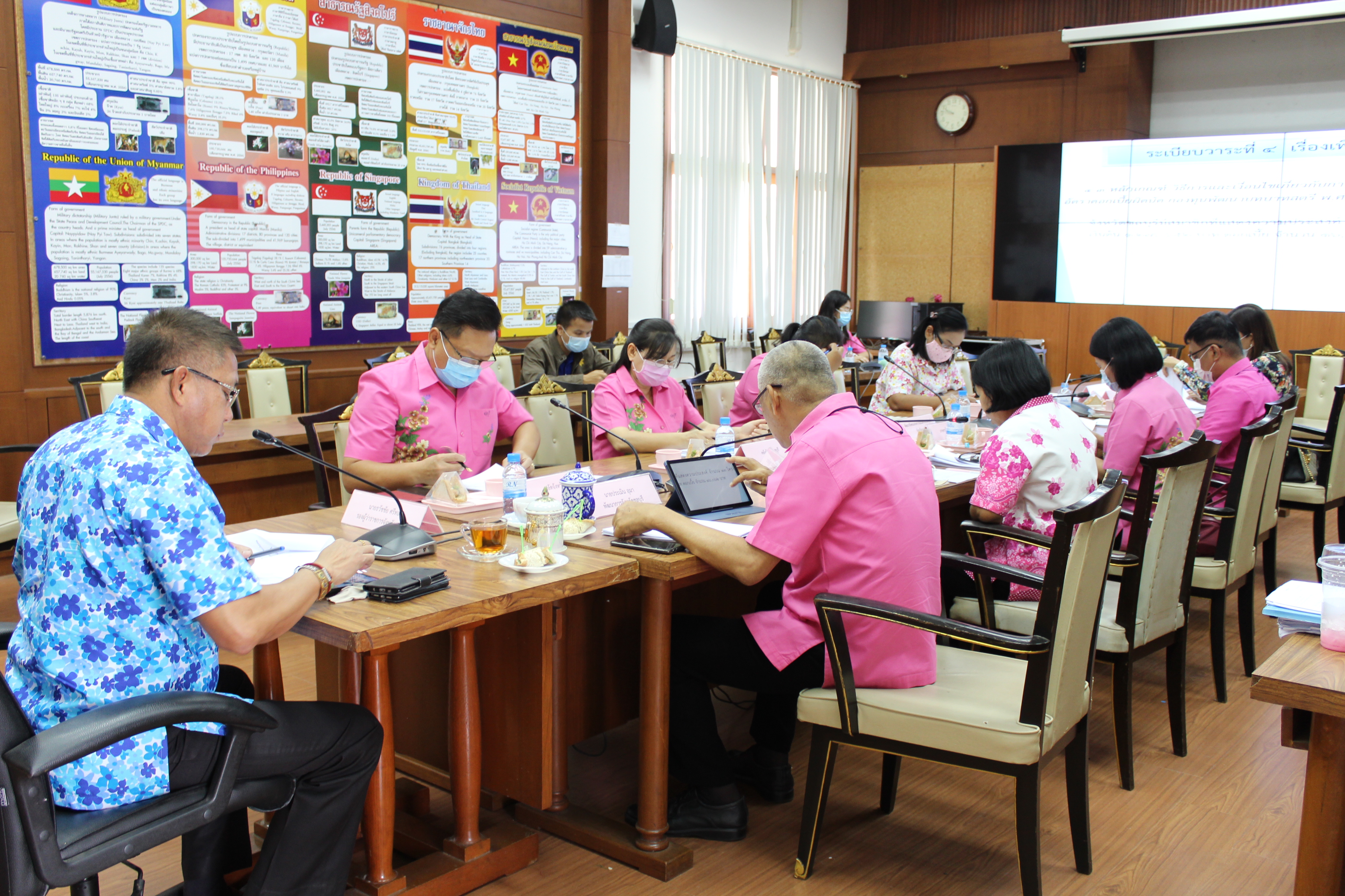 ประชุมคณะอนุกรรมการบริหารกองทุนพัฒนาบทบาทสตรีจังหวัดชลบุรี ครั้งที่ 5/2564