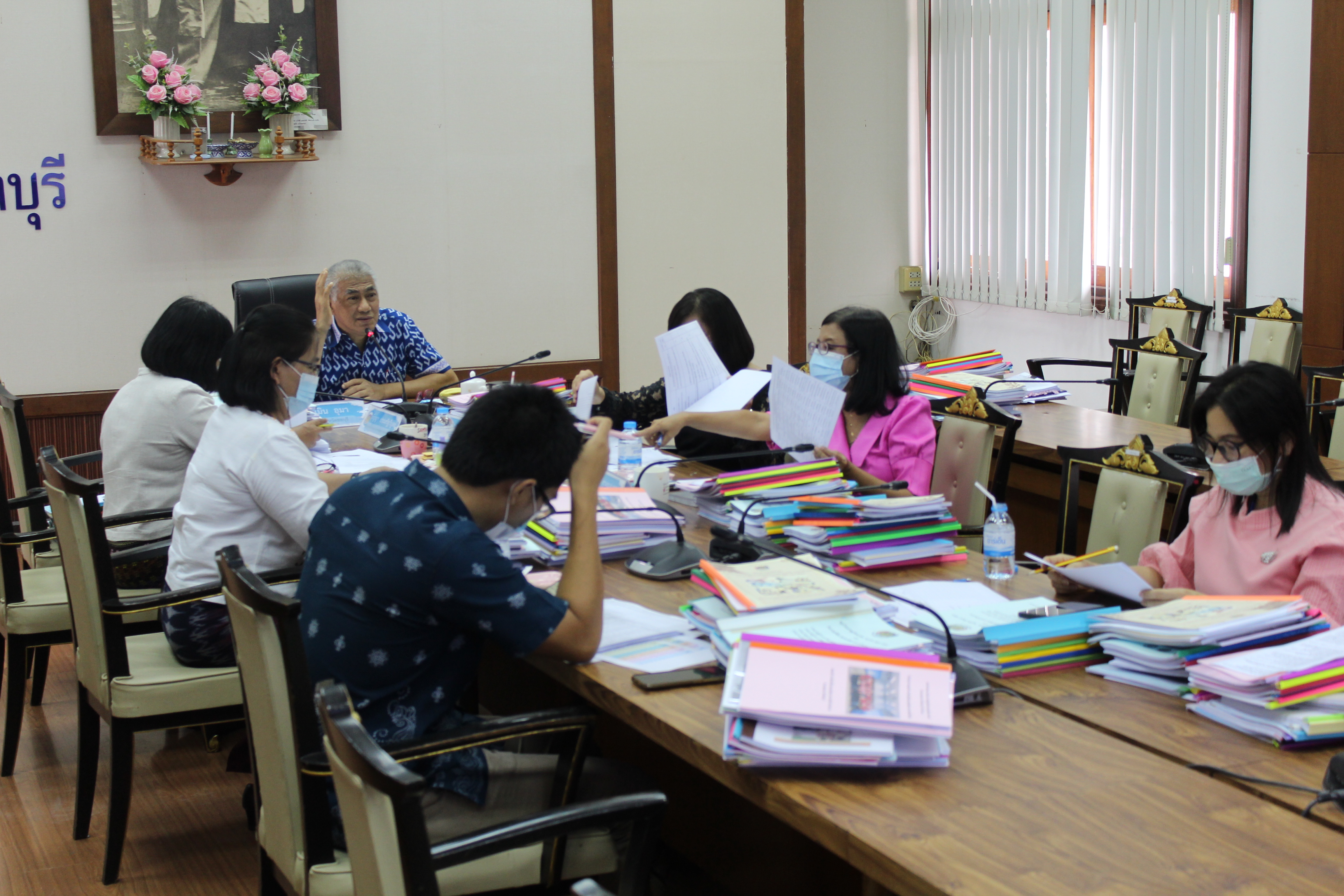 การประชุมคณะทำงานกลั่นกรองการคัดสรรกิจกรรมพัฒนาชุมชนดีเด่นระดับจังหวัด และการคัดเลือกคนกองทุนพัฒนาบทบาทสตรีดีเด่นระดับจังหวัด ประจำปี 2564