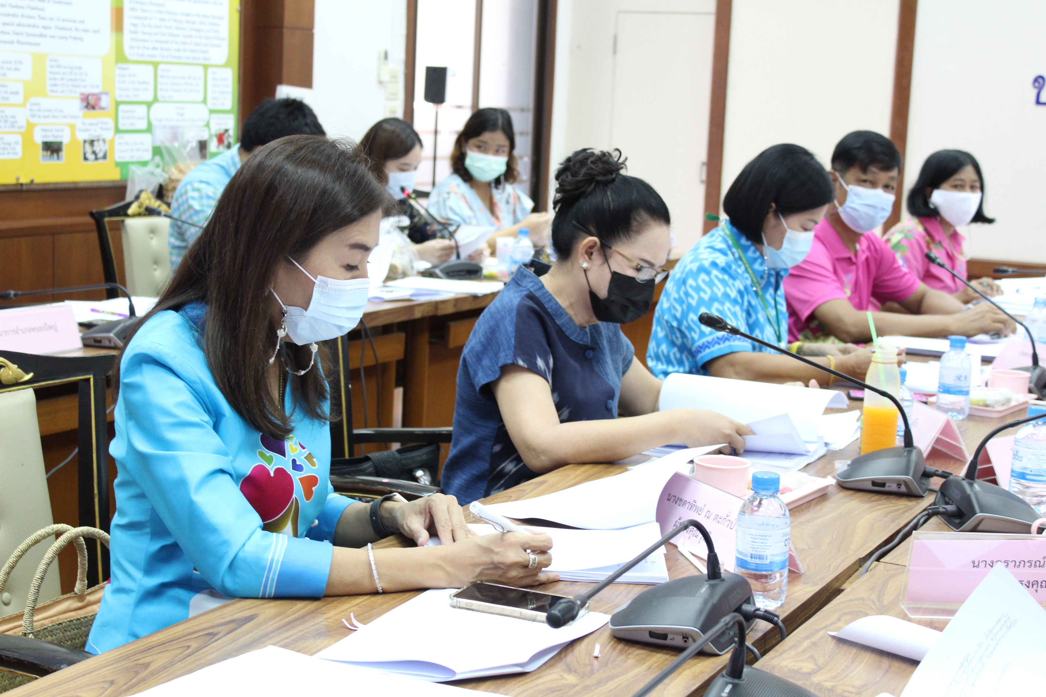 การประชุมคณะอนุกรรมการบริหารกองทุนพัฒนาบทบาทสตรีจังหวัดชลบุรี ครั้งที่ 8/2564