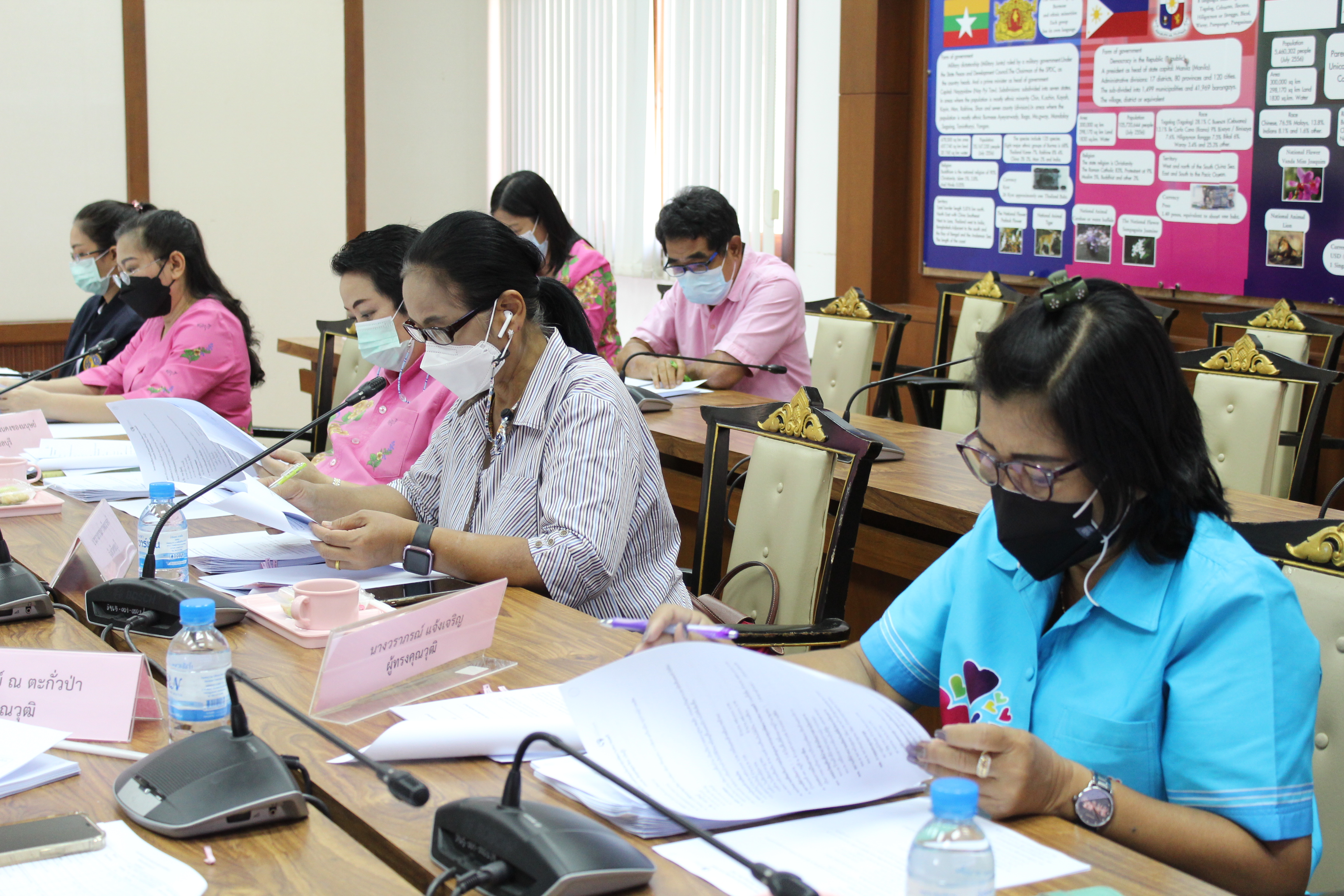 การประชุมคณะอนุกรรมการบริหารกองทุนพัฒนาบทบาทสตรีจังหวัดชลบุรี ครั้งที่ 8/2564