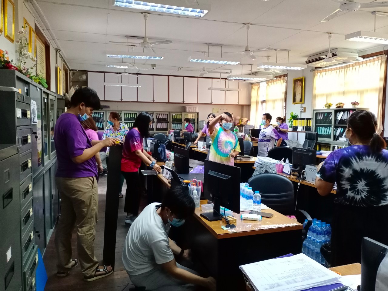 สพจ.ชลบุรี ทำกิจกรรมเสริมสร้างความผาสุกในองค์กร