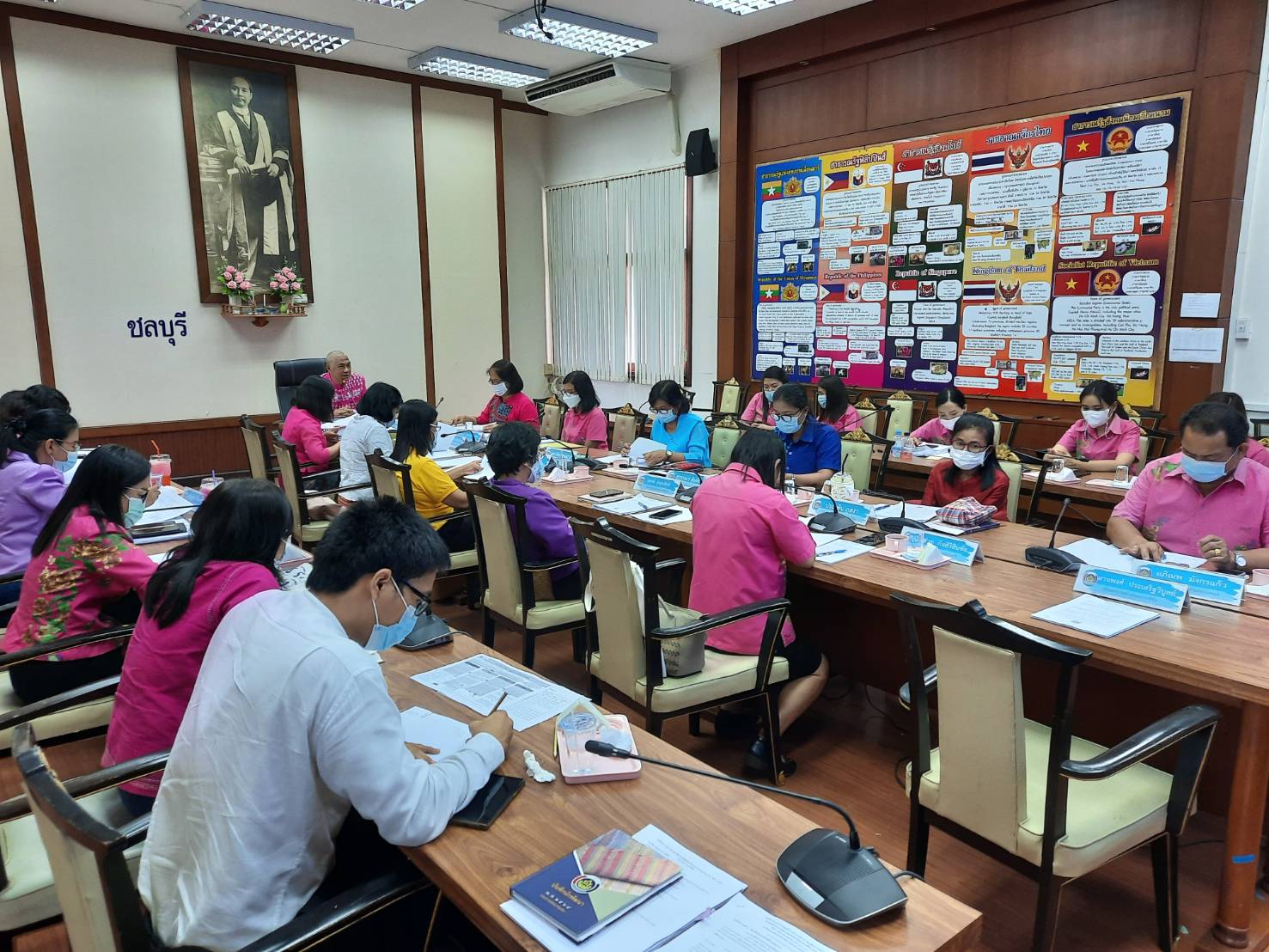 การประชุมผู้อำนวยการกลุ่มงาน และพัฒนาการอำเภอ สังกัด สพจ.ชลบุรี ครั้งที่ 4/2564