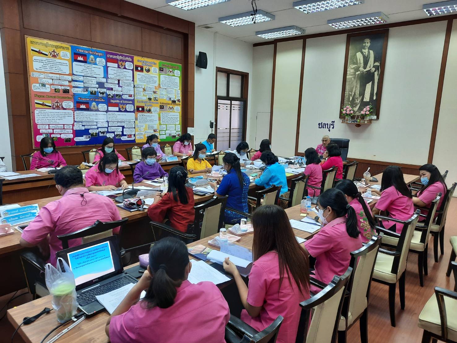 การประชุมผู้อำนวยการกลุ่มงาน และพัฒนาการอำเภอ สังกัด สพจ.ชลบุรี ครั้งที่ 4/2564