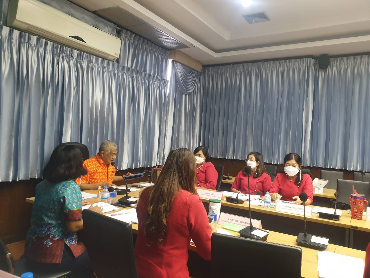 การประชุมคณะทำงานขับเคลื่อนกองทุนพัฒนาบทบาทสตรีจังหวัดชลบุรี ครั้งที่ 8/2564