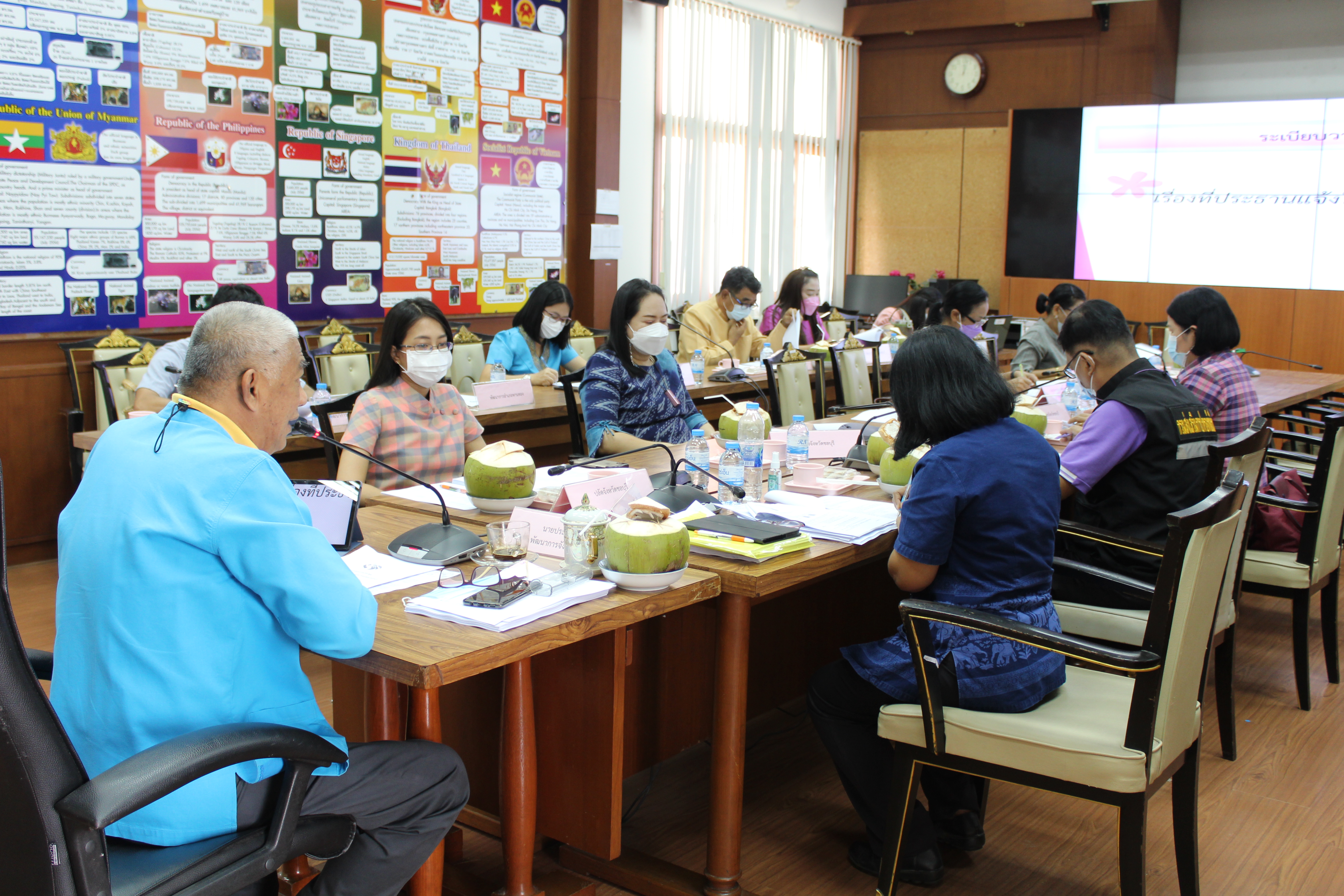 การประชุมคณะอนุกรรมการบริหารกองทุนพัฒนาบทบาทสตรีจังหวัดชลบุรี ครั้งที่ 9/2564