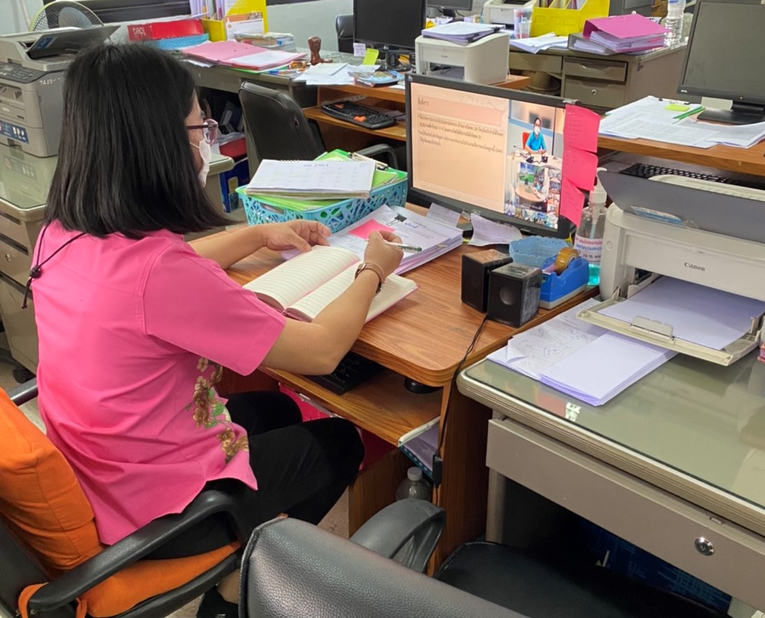 การประชุมชี้แจง เร่งรัด กำกับ ติดตามการดำเนินงานกองทุนพัฒนาบทบาทสตรี ครั้งที่ 6/2564