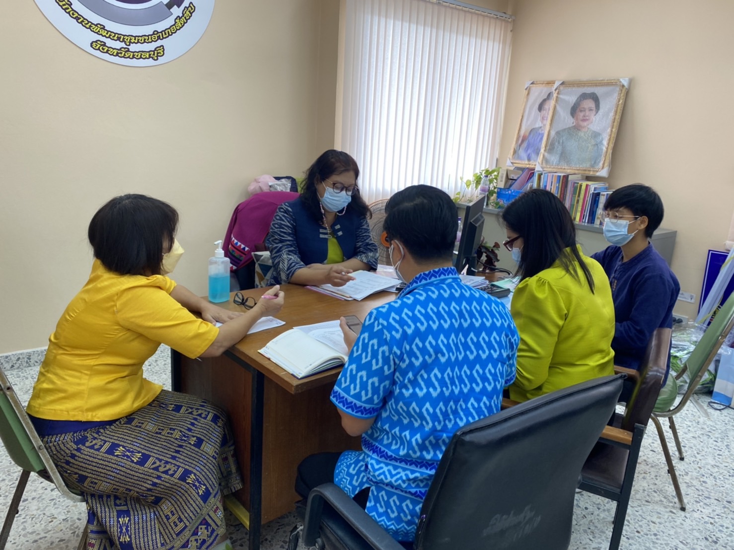 สพจ.ชลบุรี ลงพื้นที่ติดตาม สนับสนุน และนิเทศงานการจัดเก็บข้อมูล จปฐ. และ กชช.2ค