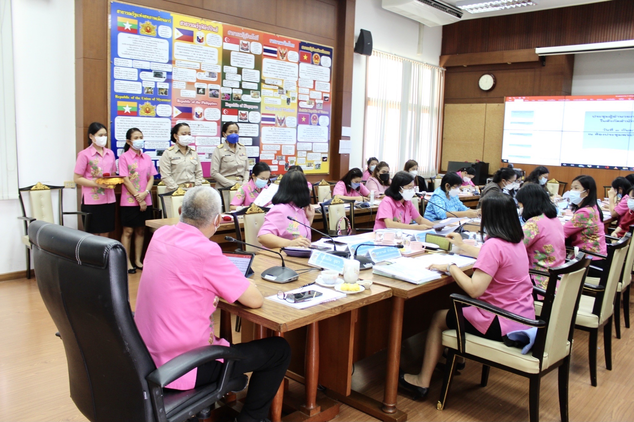 ประชุมผู้อำนวยการกลุ่มงาน และพัฒนาการอำเภอ ในสังกัดสำนักงานพัฒนาชุมชนจังหวัดชลบุรี ครั้งที่ 7/2564