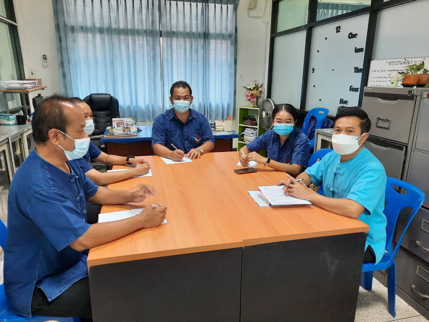 สพจ.ชลบุรี ลงพื้นที่ติดตาม สนับสนุน และนิเทศงานการจัดเก็บข้อมูล จปฐ. และ กชช.2ค